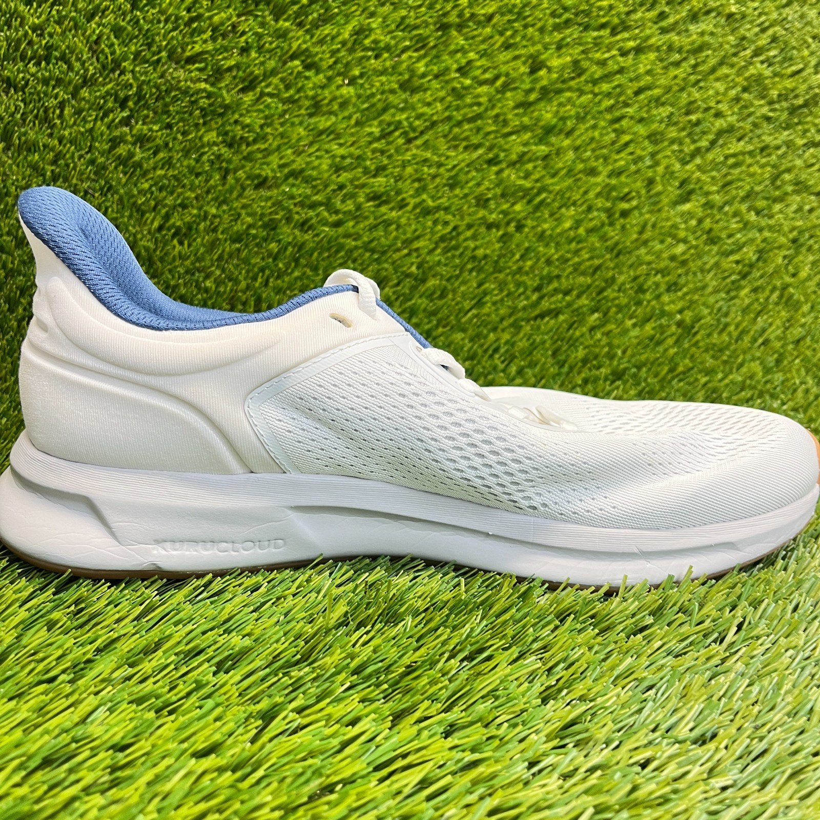 Kuru Atom Fusion Men Size 9.5 White Blue Athletic Running Walking Shoes Sneakers