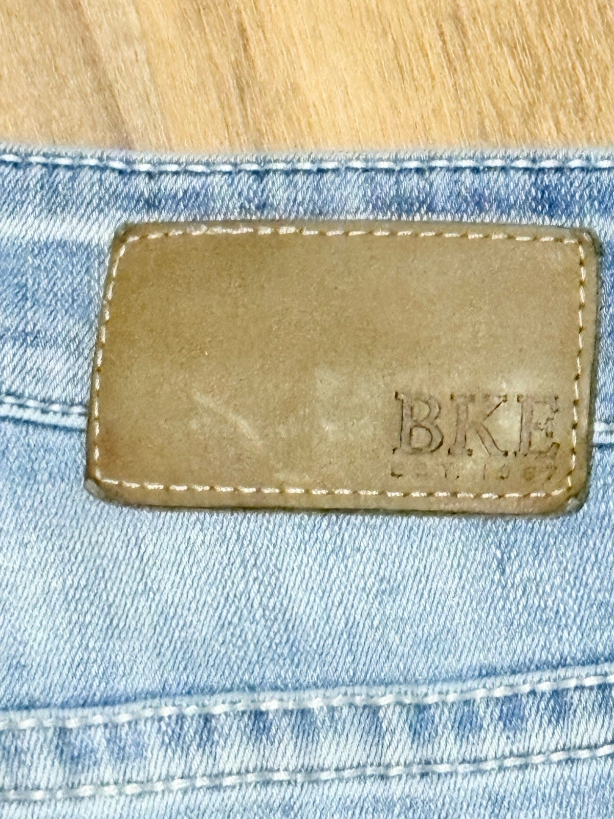 BKE Buckle Alec Slim Straight Jeans Men’s Stretch Medium Wash Distressed Denim