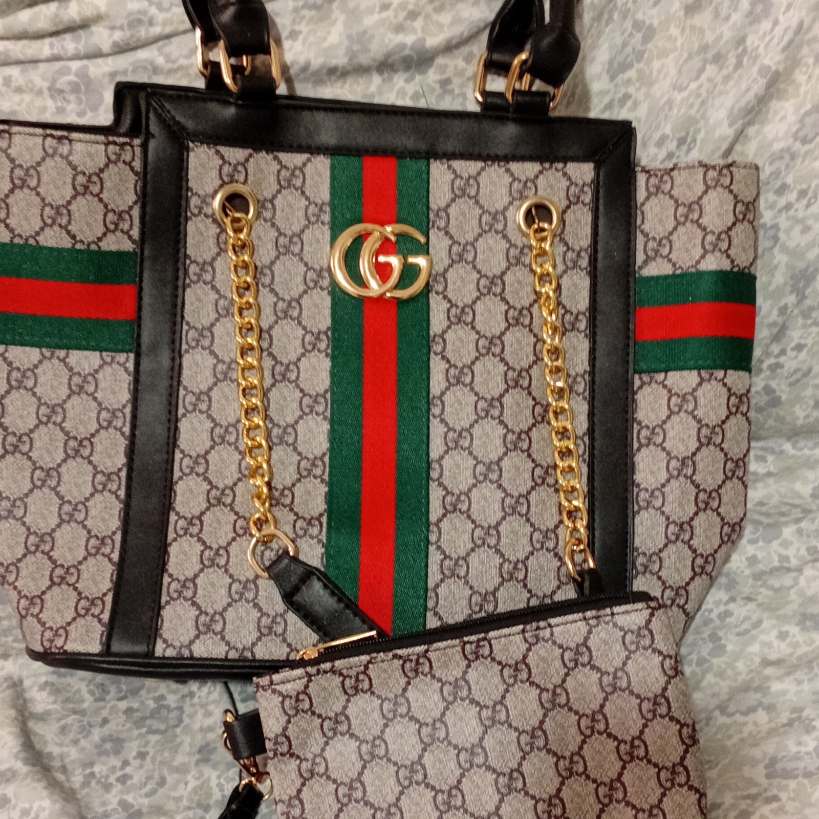 Gucci GG Web Stripe Large Tote Bag Zip Closure w/ Pouch Gold Chain Accents