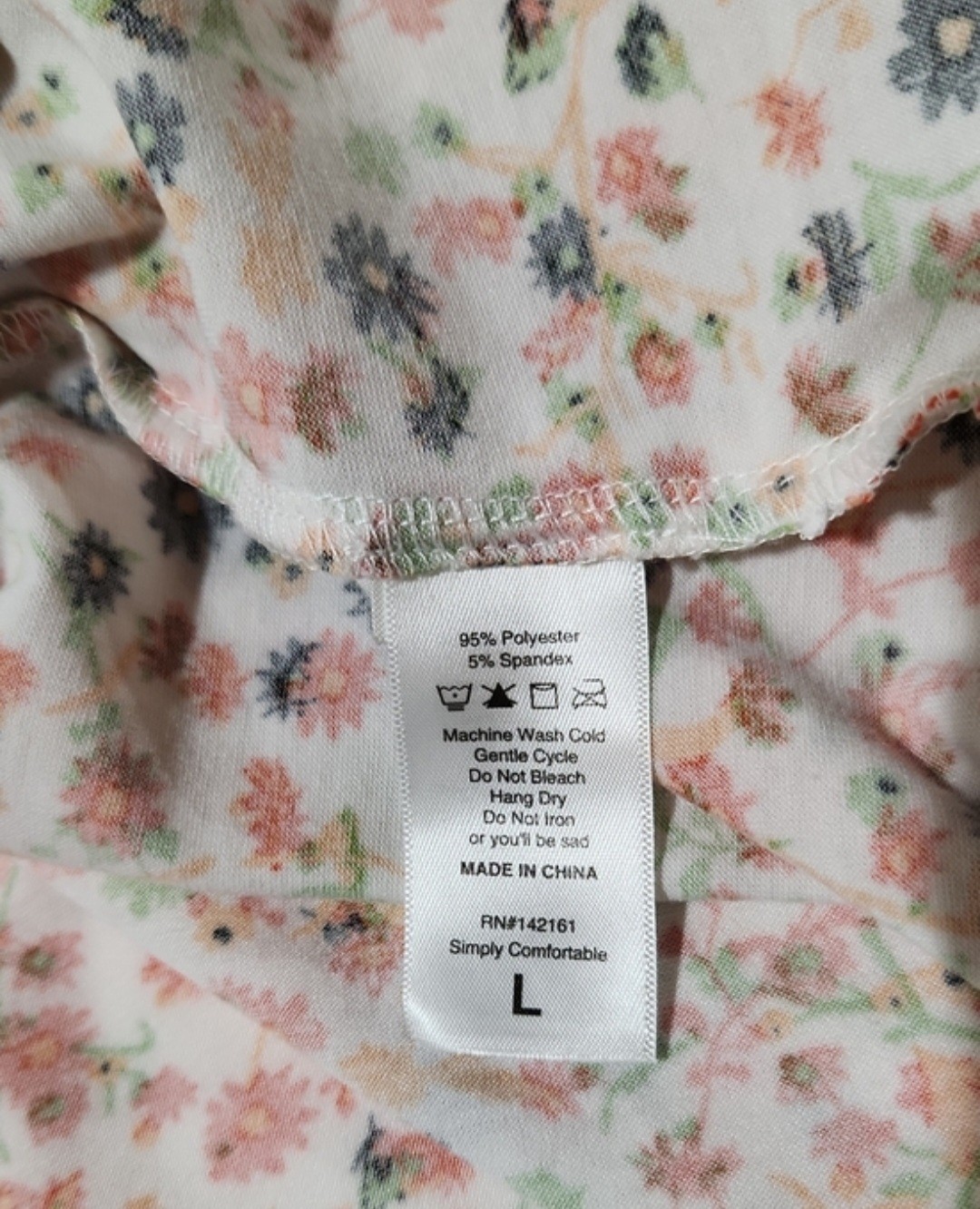 LuLaRoe Vibrant Mini Floral Print Short Sleeve V-Neck Top (L)