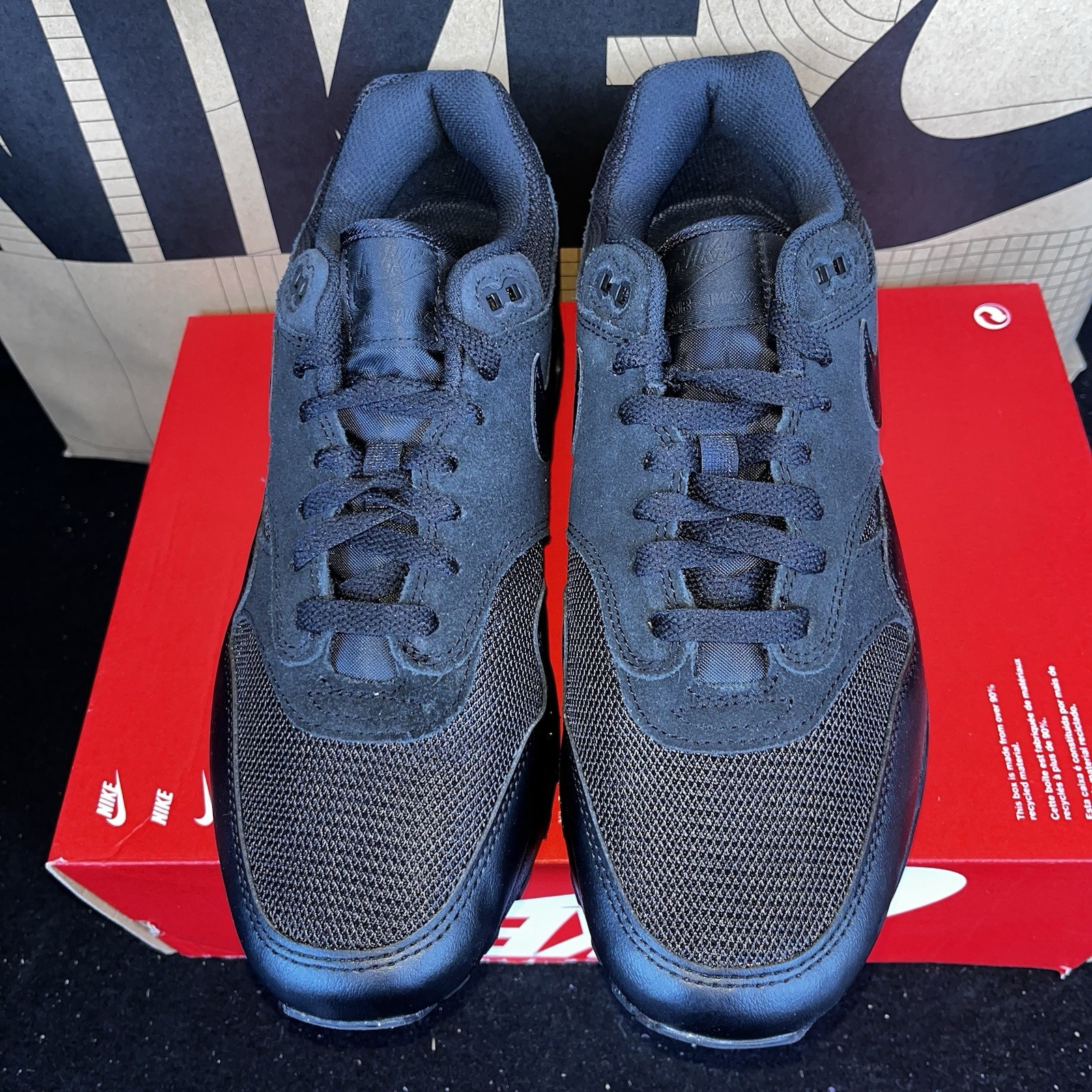 NEW Nike Air Max 1 ESS Triple Black Anthracite NBY FZ5808-006 Men’s Size 9.5