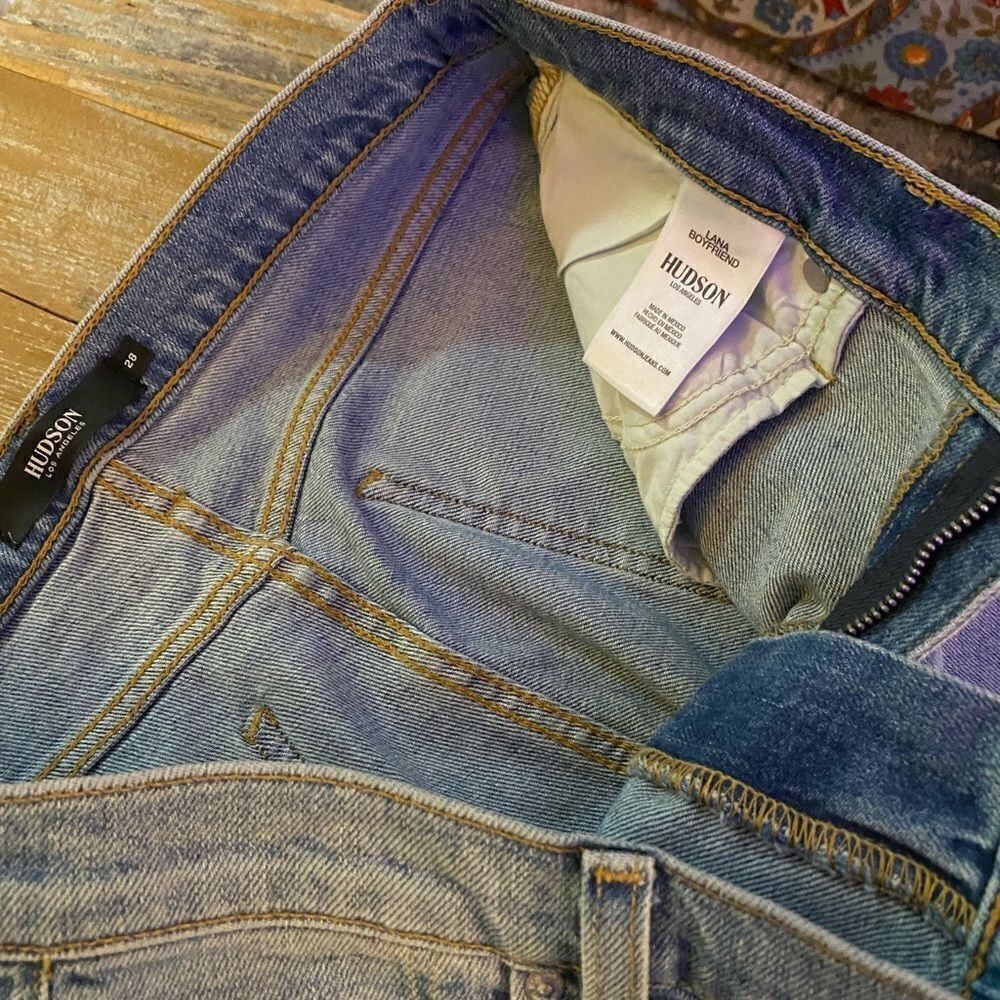 NWT Hudson Lana Boyfriend Jeans 28” waist