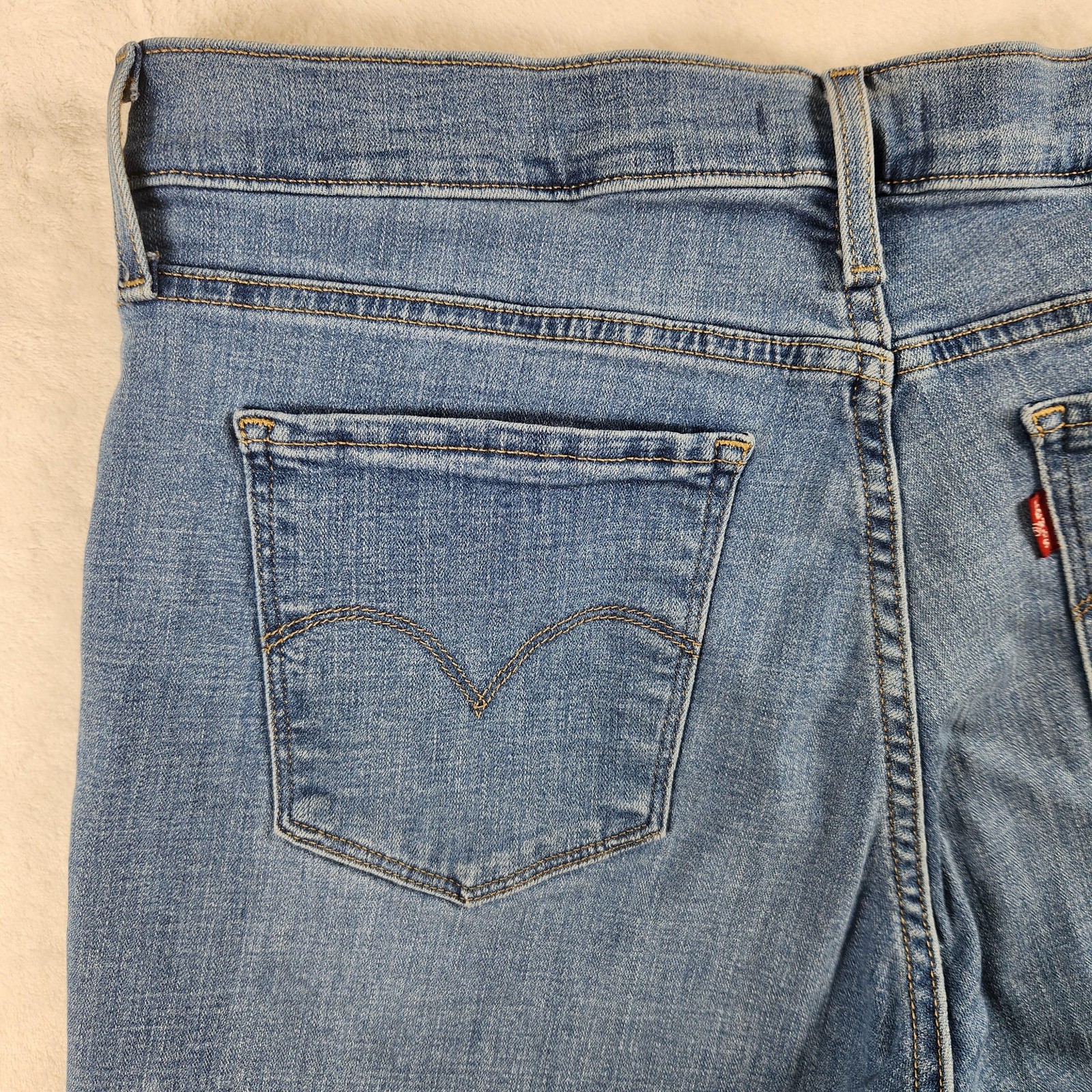 Levis Jeans Womens 32 Medium Blue 314 Shaping Straight Mid Rise Stretch Denim