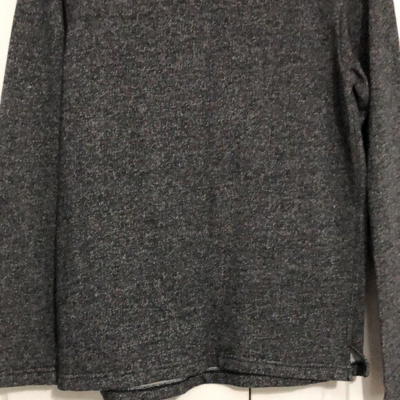 Tommy Bahama sweater size Medium two tone gray. cotton polyester blend