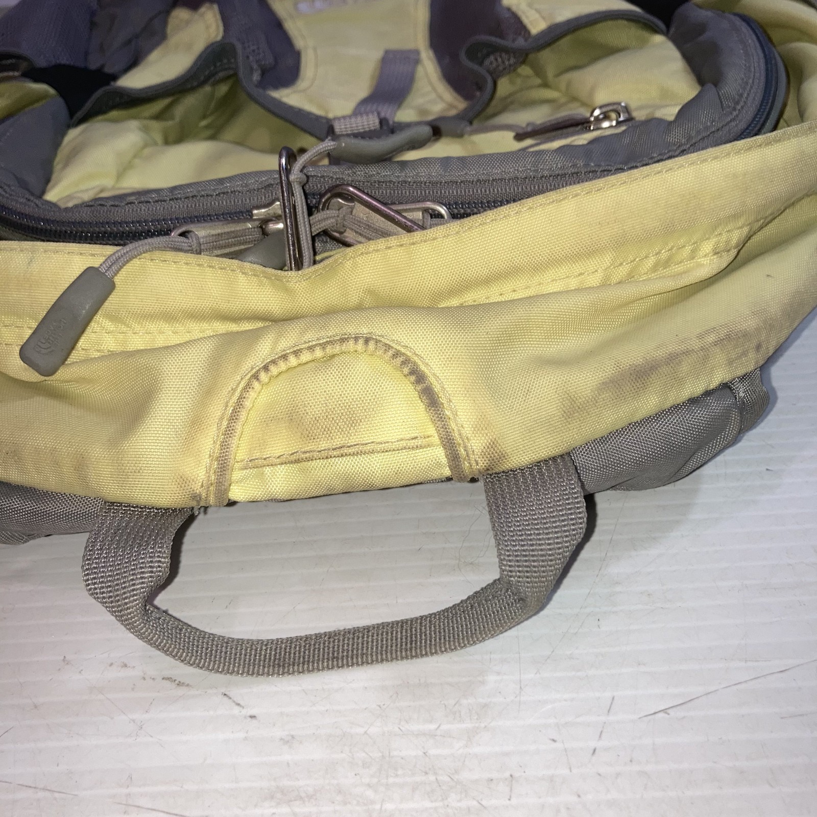 The North Face Recon Backpack Yellow Grey One Size 17″