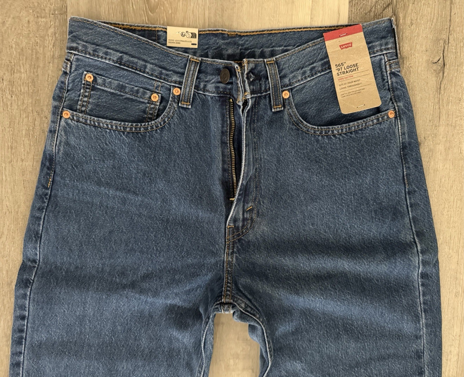 Levi’s 565 ’97 Loose Straight Leg Jeans Men Size 33 X 32 Blue Distressed Wash