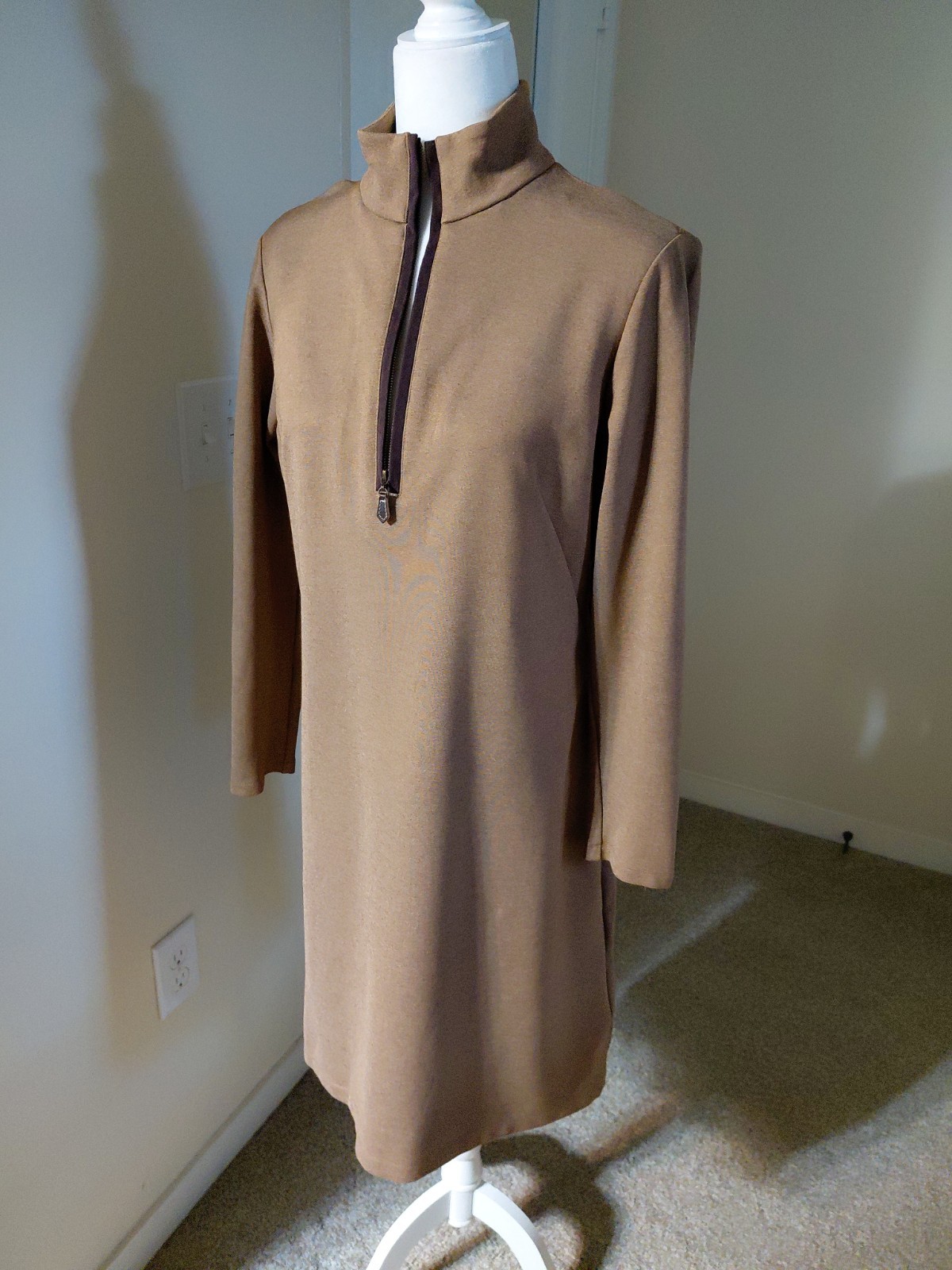 J. McLaughlin Dress Light Brown 1/4 Zipper Long Sleeve Excellent Condition Sz L