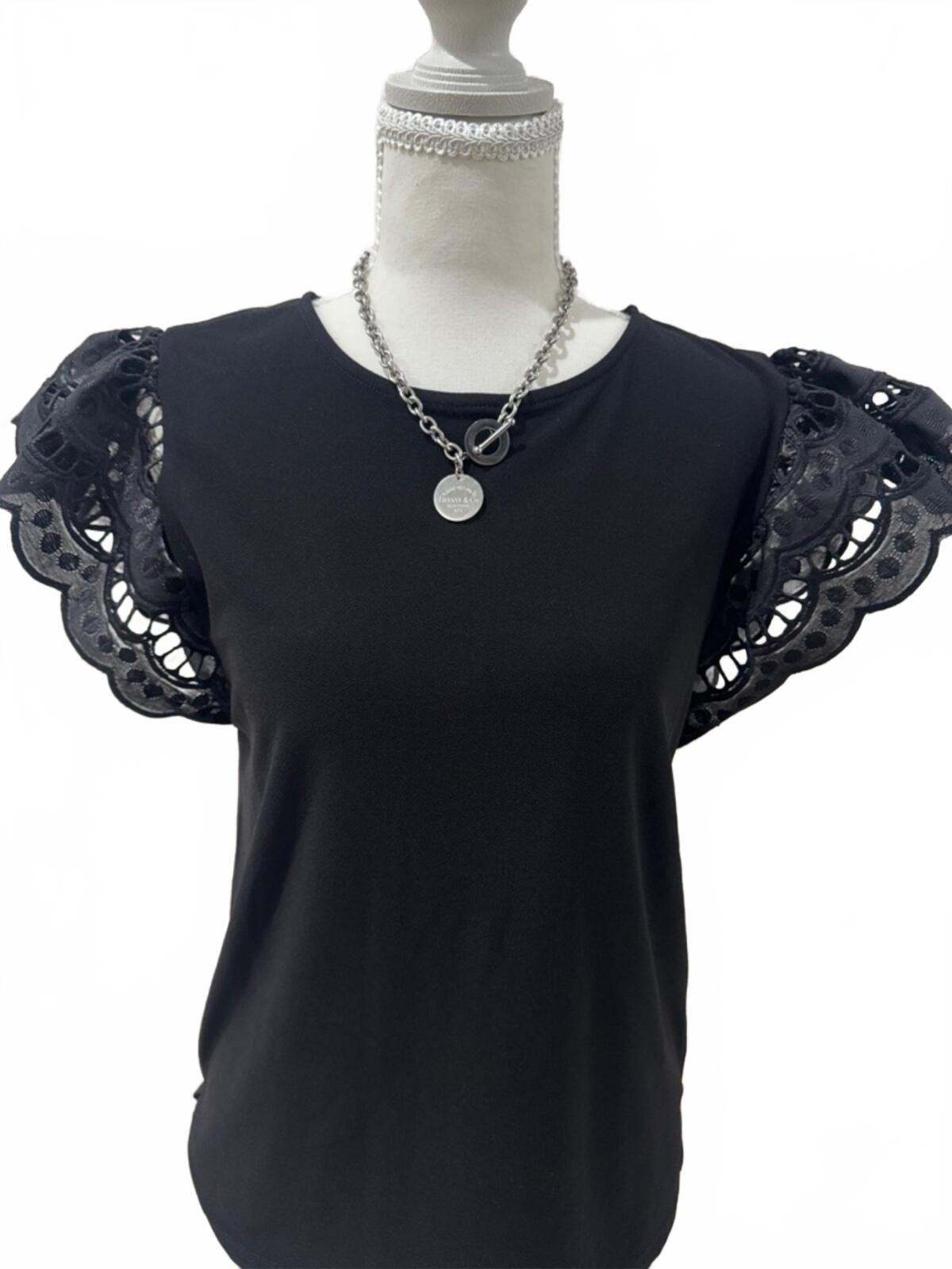 CeCe Black Eyelet Lace Flutter Sleeve Top Size SM Boho Top Summer and Spring