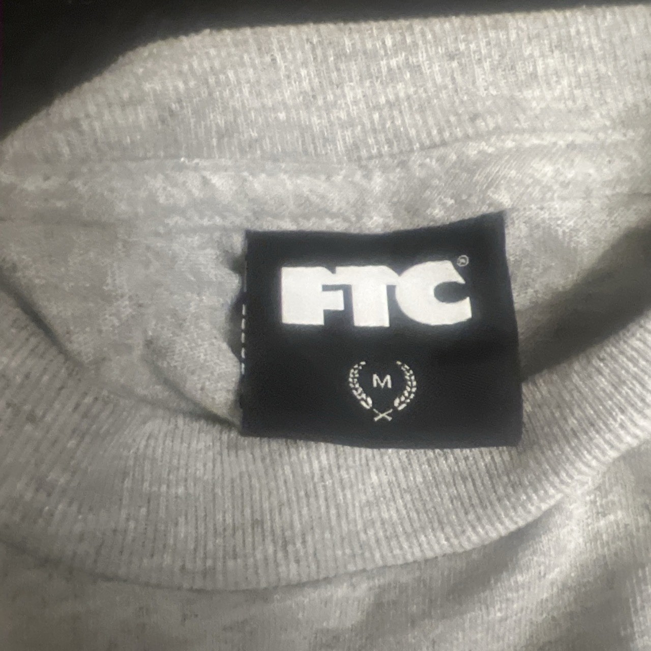 FTC Logo Men’s Long Sleeve Graphic T-Shirt Crew Neck Size Medium Grey