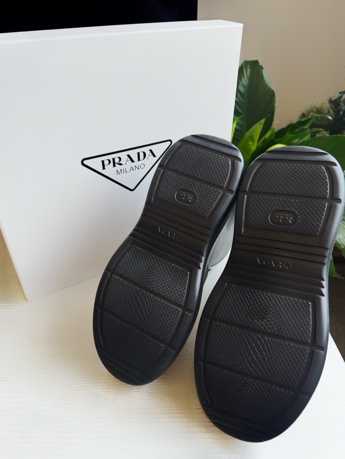 80%Off Retail$750 Prada Black Rubber Pull-on Rain Boots Size UK 8/US 9/IT 42