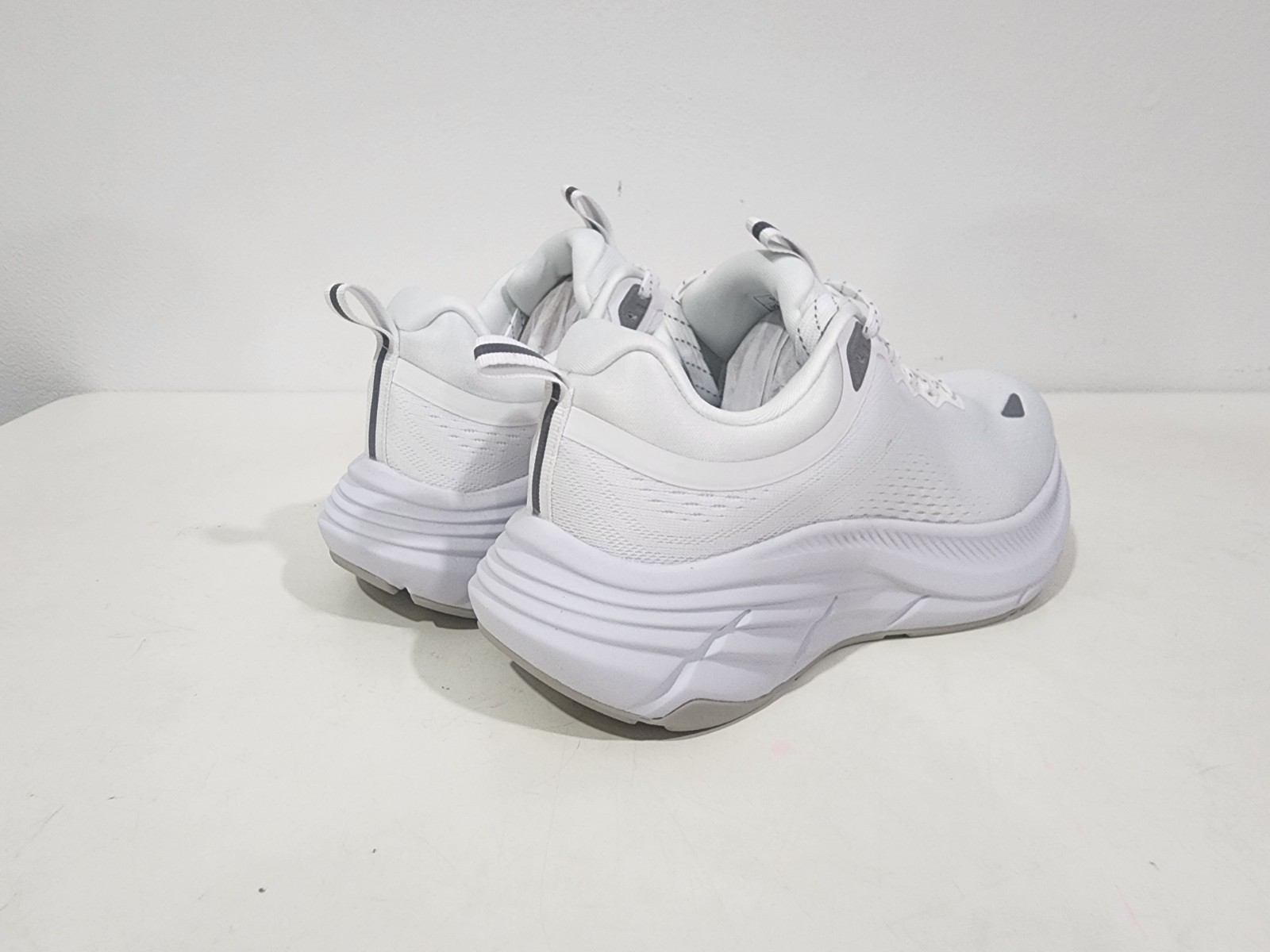 Nortiv8 Men’s Waking Shoes Size 8.5 In White One