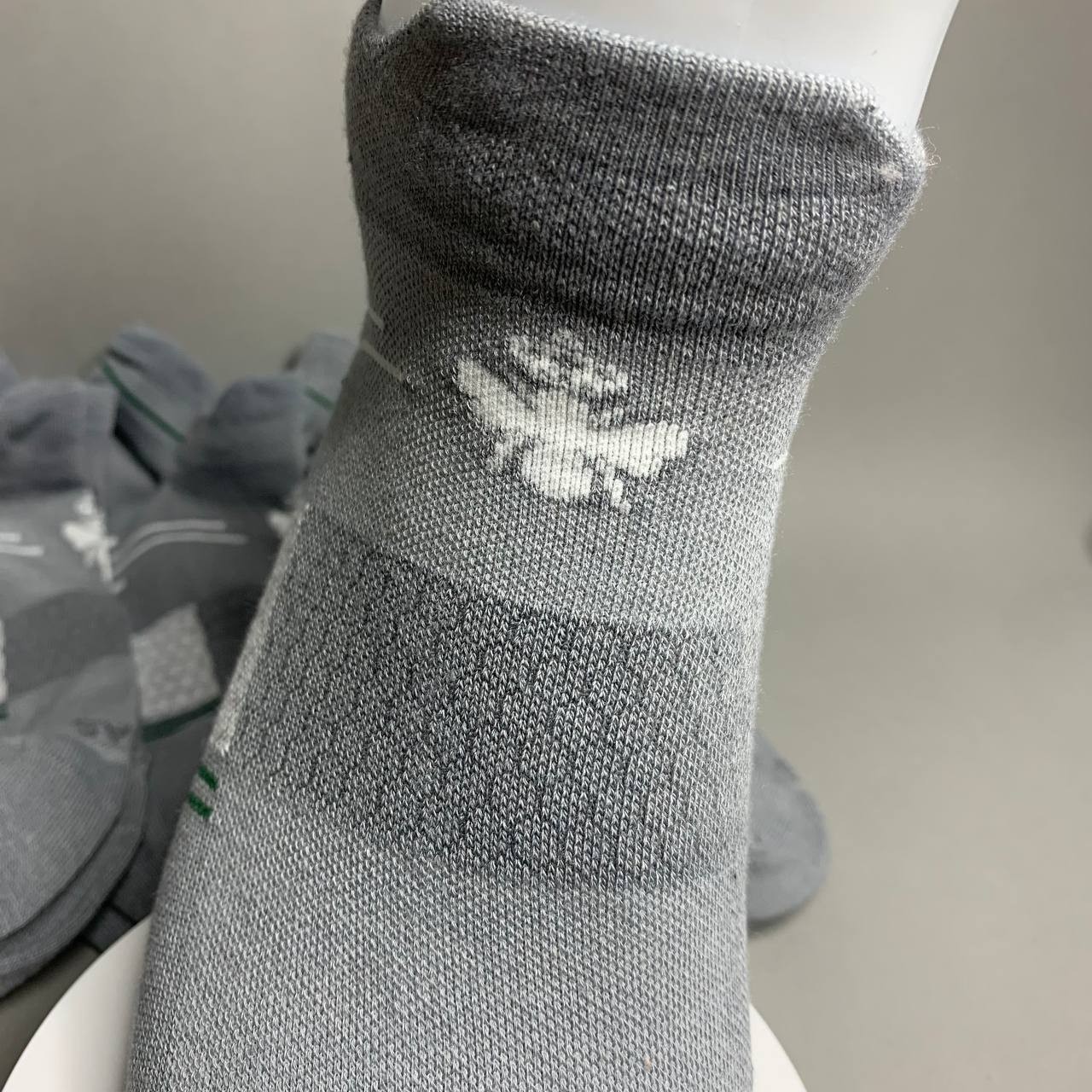 Bombas Men Women Ankle Quarter Socks 4 Pairs Dark Gray Charcoal Size L Large