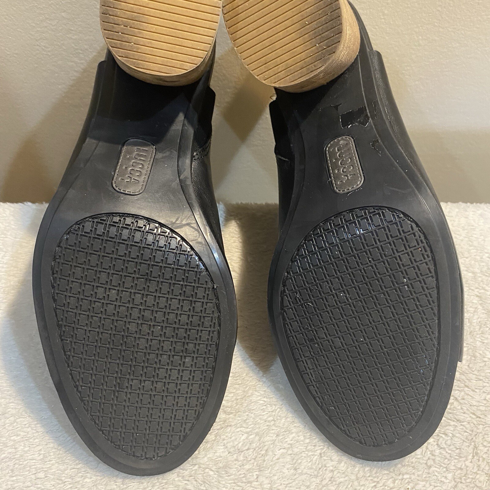 Lucca Lane Leather Mule Womens 9M Round Stacked Heel Black Hilaire Sandal