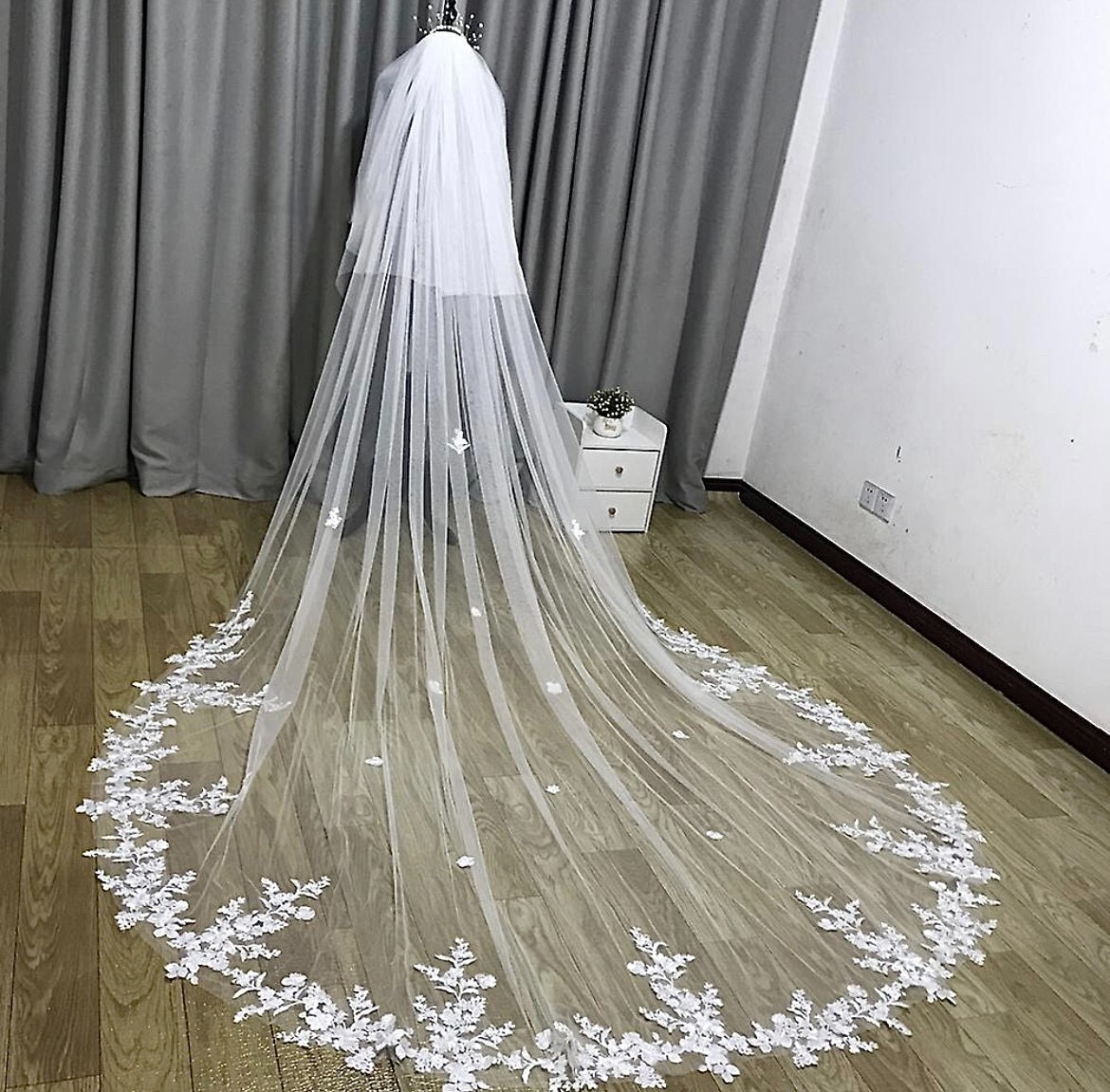 Cathedral Bridal Veil with Floral Lace Appliques – 138 Inches