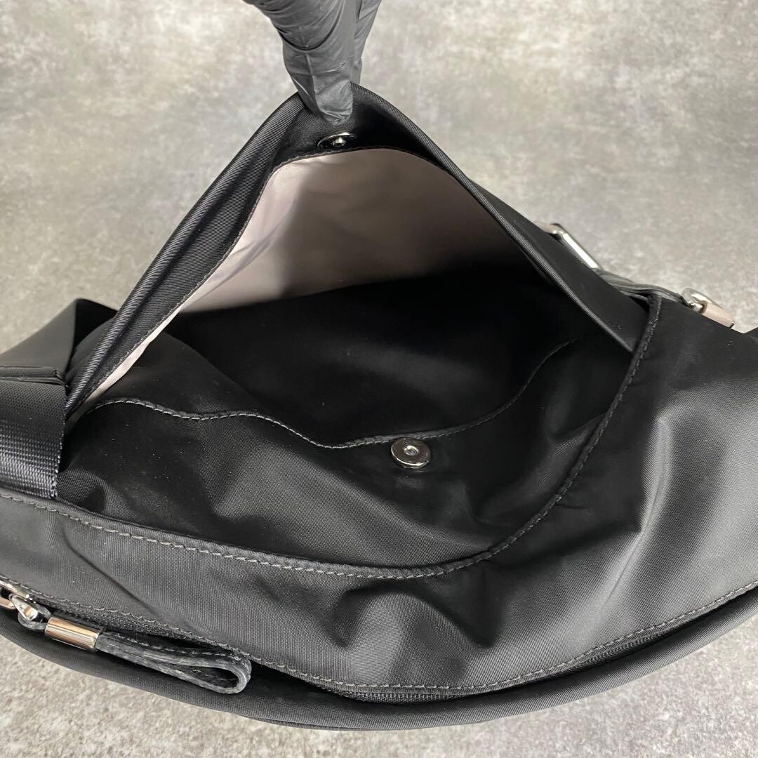 TUMI Sumatra Black Nylon Crossbody Bag Shoulder Bag Men Woven 12.6 x 11.4 in