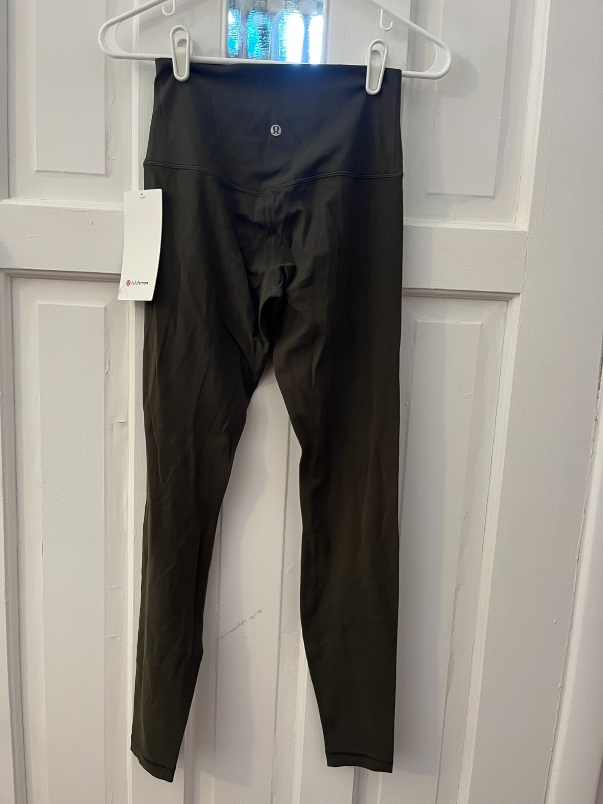 Lululemon Align Pant 28″ – size 6. New with tags! (4P98)