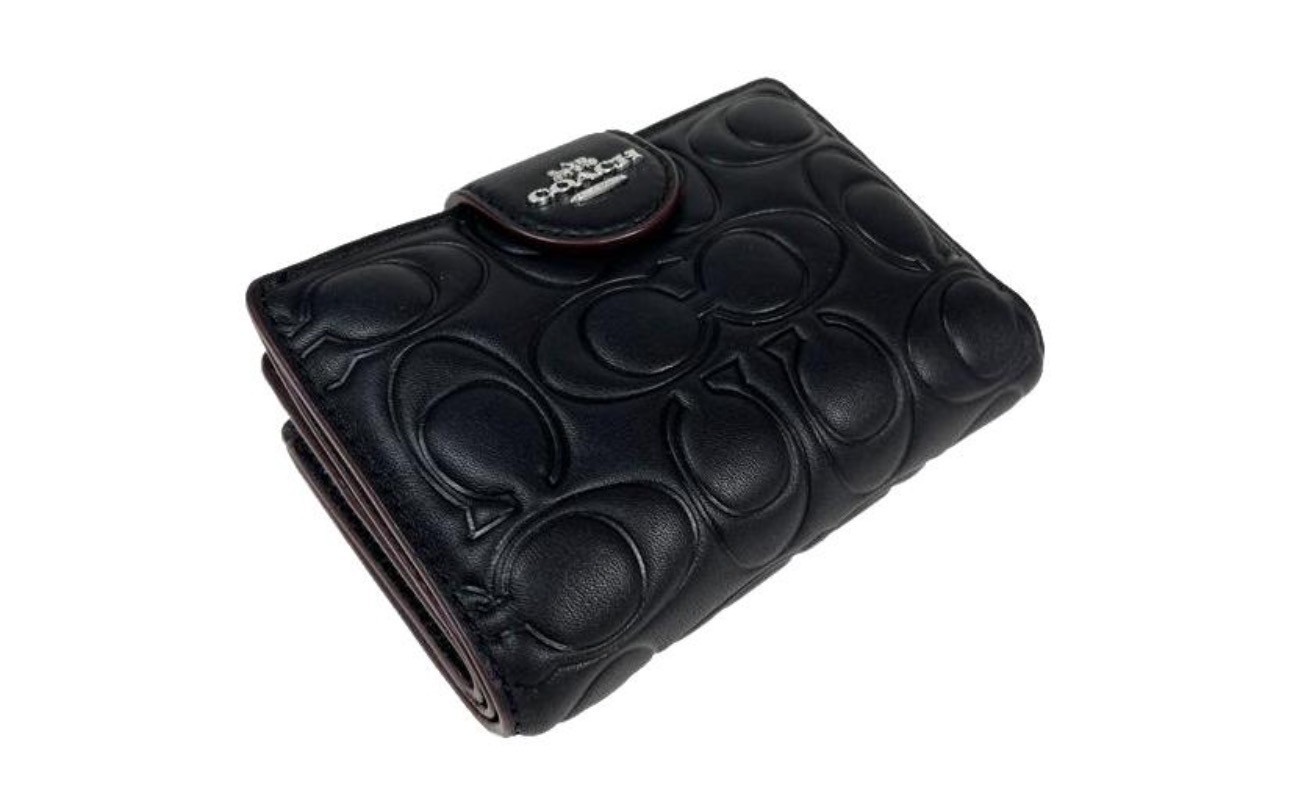Medium Corner Zip Wallet With Signature CM241 Black outlet w/box
