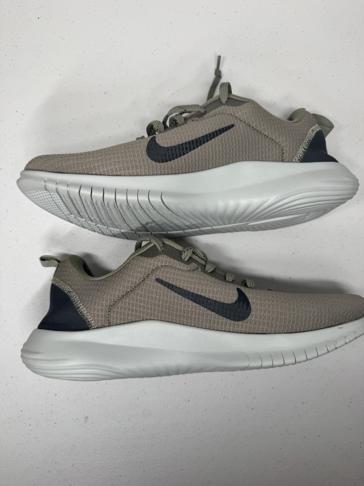 Nike Flex Experience RN 12 Light Army Green Grey Silver DV0740-300 sz 8 Tried On