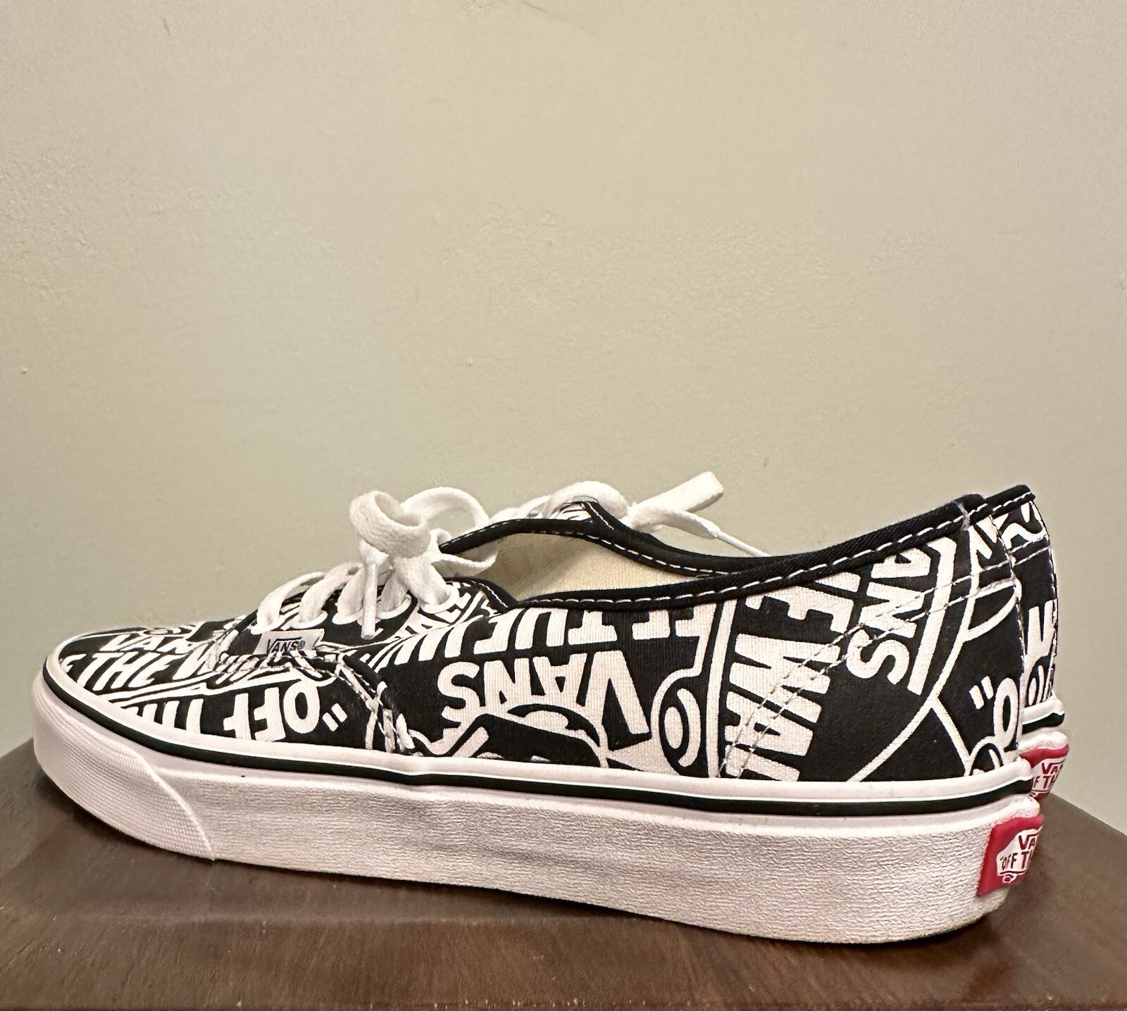 Vans Unisex Authentic OTW Repeat Black White. Size 8M/9.5W Off The Wall Skate
