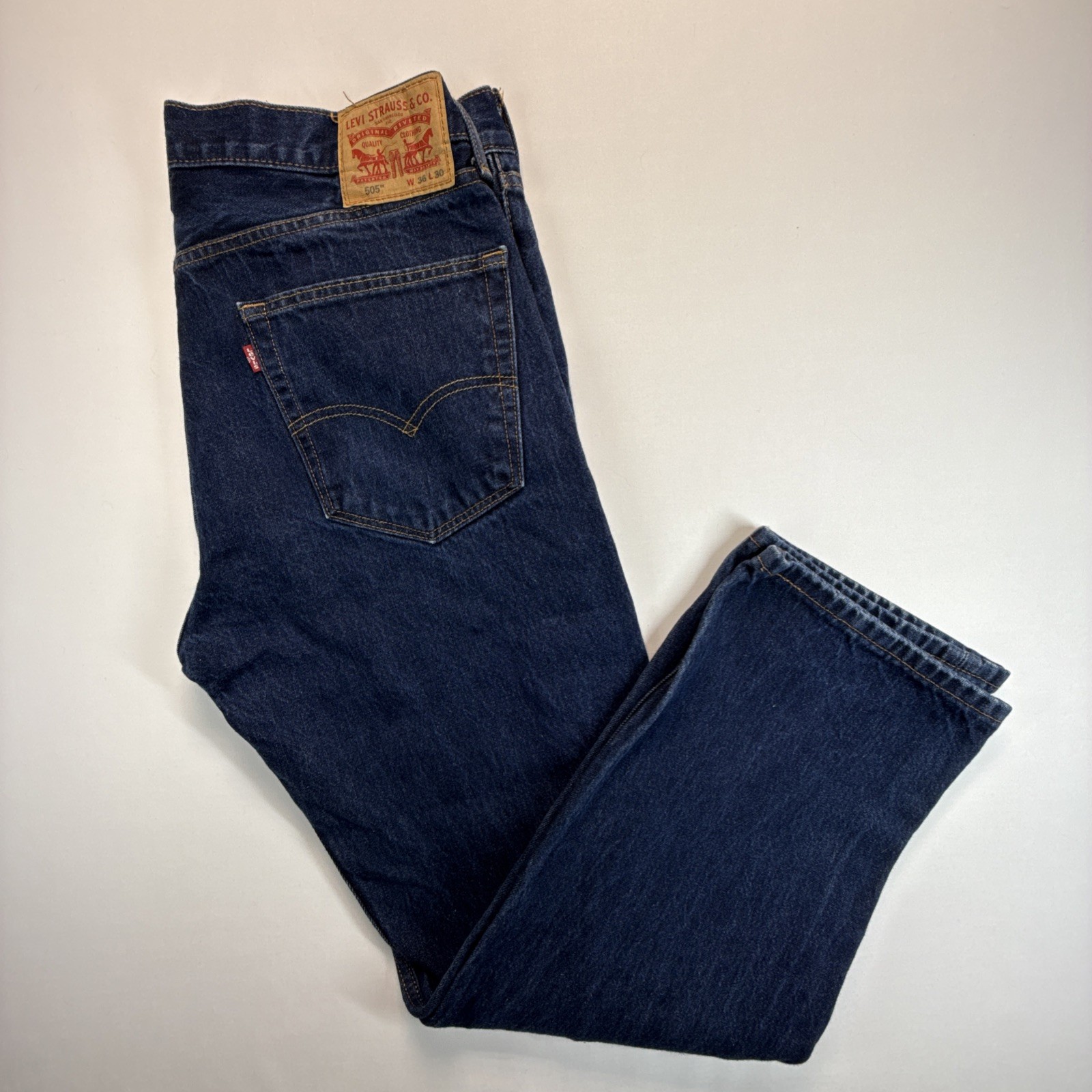 Levis 505 0217 Mens 36×30 Red Tab Dark Stonewash Regular Fit Straight Leg Cotton