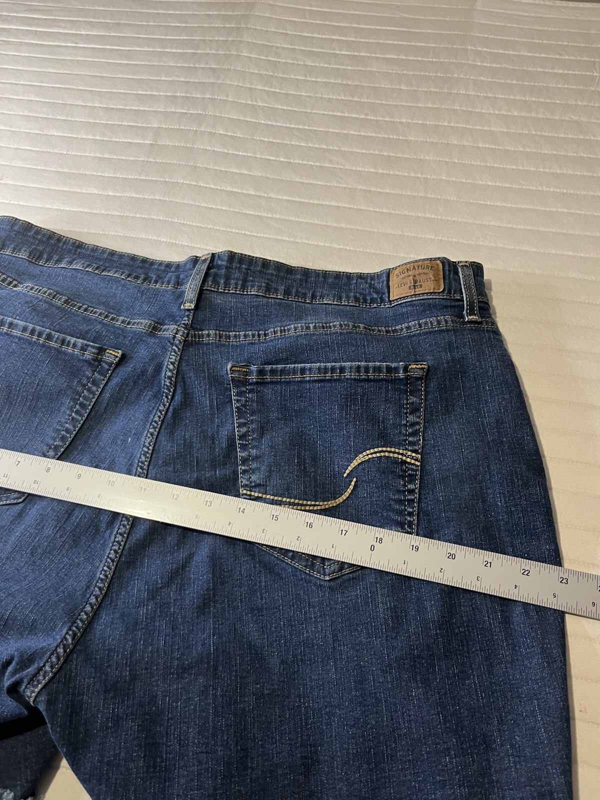 Signature by Levi Strauss & Co. Men’s Blue Dark Wash Distressed Stretch Shorts