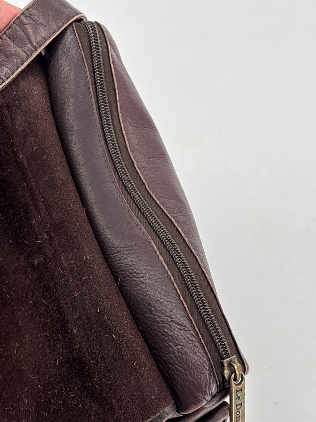 Vintage Le Donne Simple Brown Leather Flap Crossbody Purse/Bag 12”x9.5”