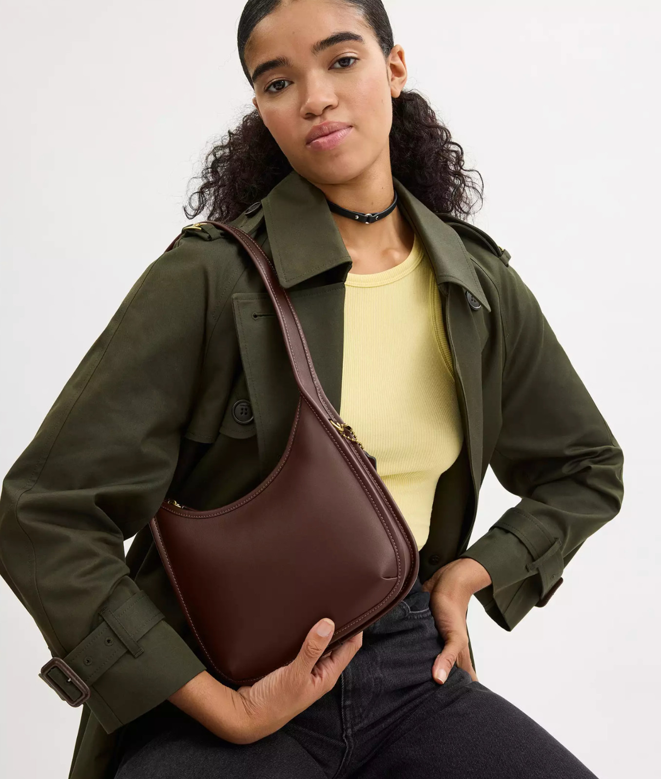 Coach ORIGINALS 90s Ergo Design Maple Glovetanned Leather Shoulder CURVE ZIP BAG