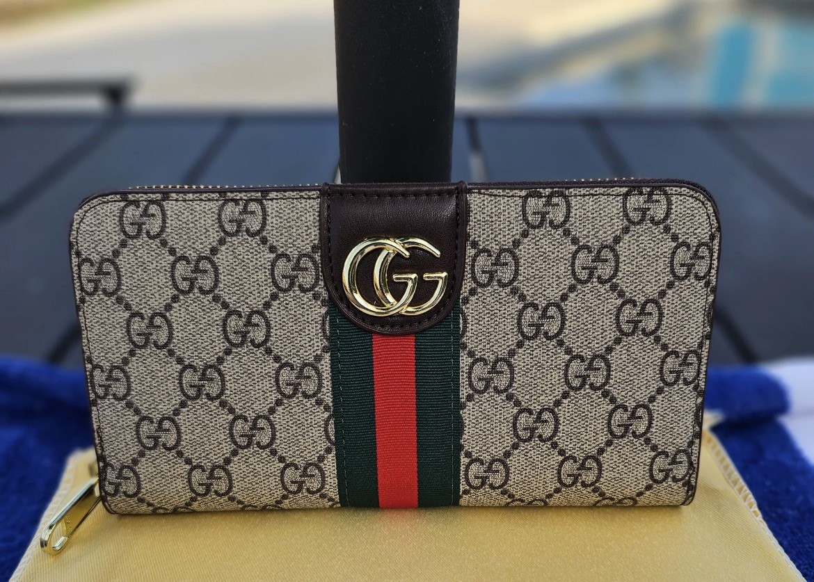 Gucci GG Supreme Monogram Web Ophidia Zip Around Wallet Brown