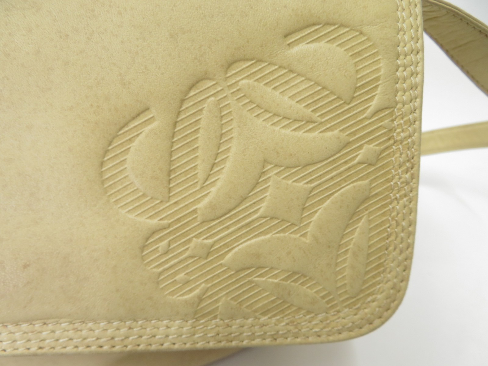 Authentic LOEWE Anagram Lambskin Nappa Leather Shoulder Bag S#53837