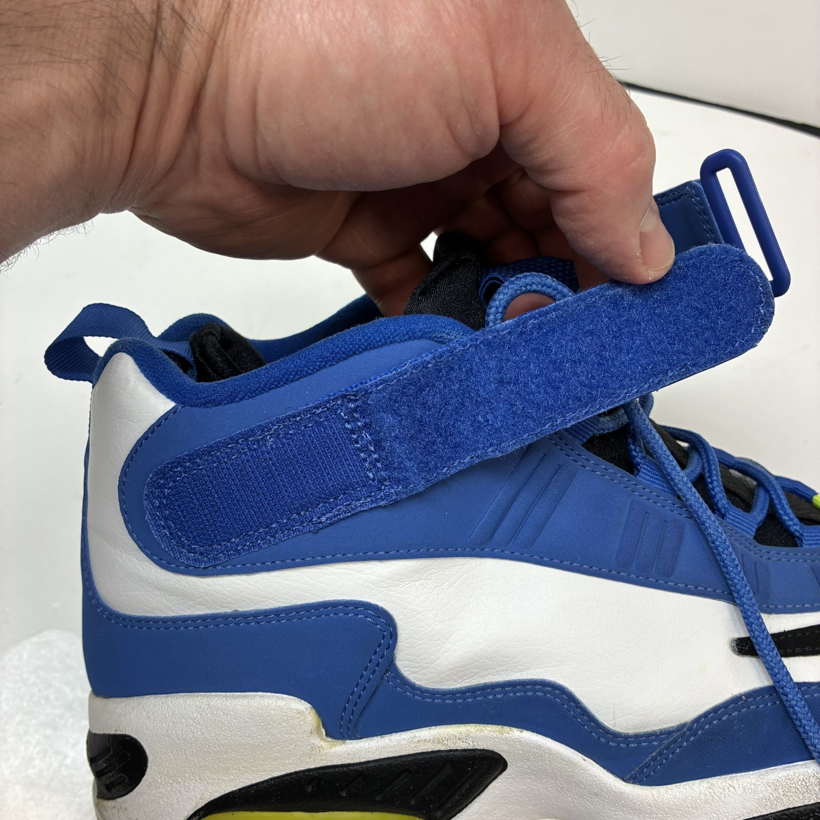 Nike Men’s Blue Air Griffey Max Varsity Royal Sneakers Size 11 us.