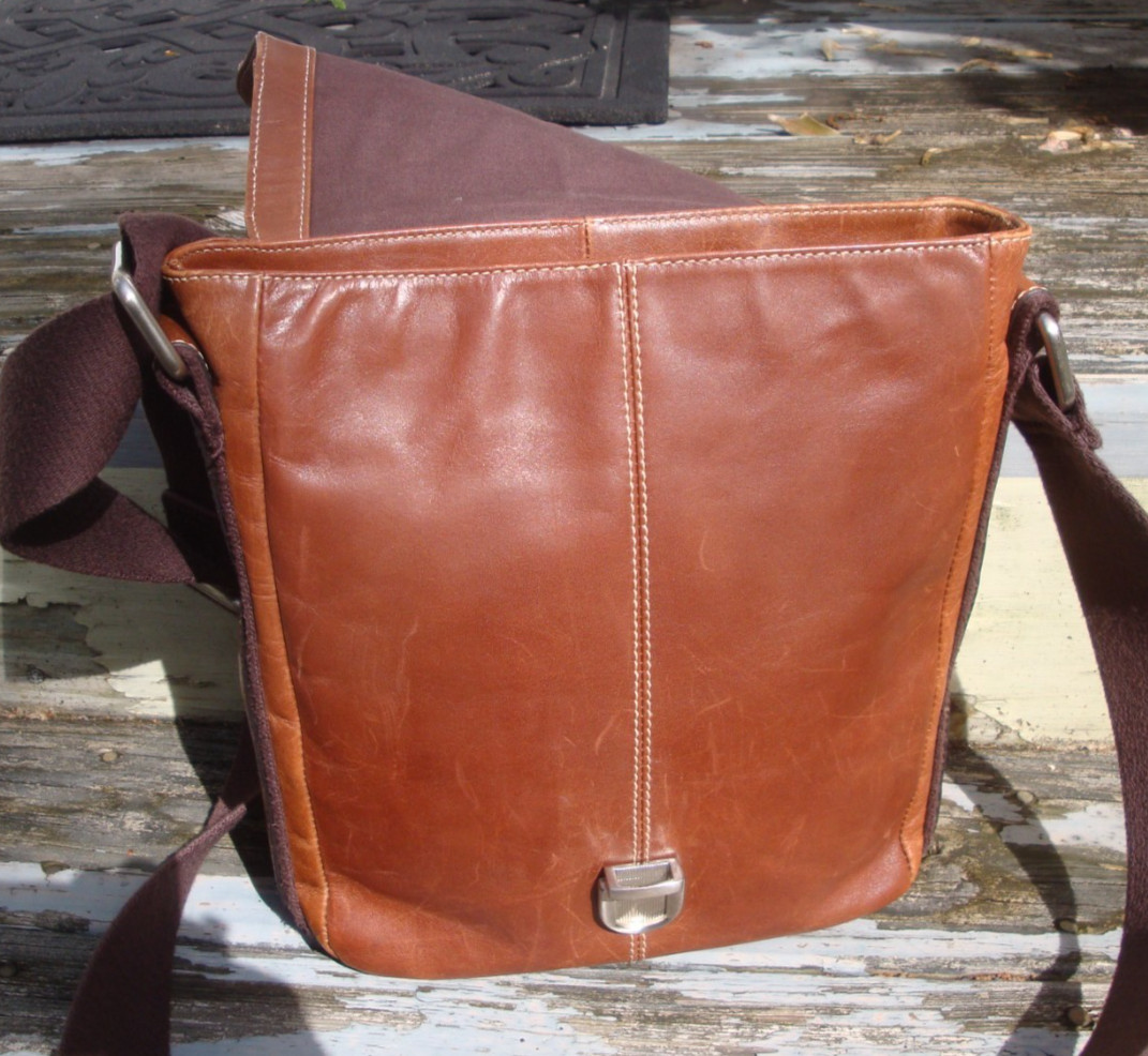 FOSSIL Brown Leather Crossbody Handbag Shoulderbag Boho Mens Messenger Rugged