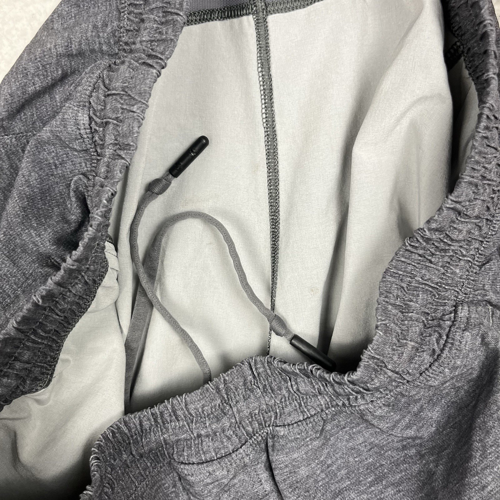 Lululemon Pace Breaker Shorts Lined Mens XL 9″ Gray Gym Performance Unlined