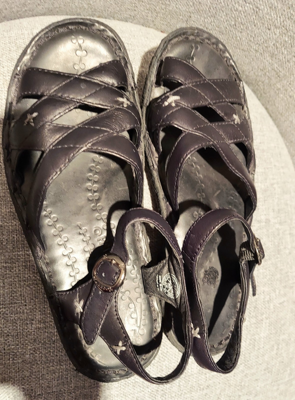 Keen Black Leather Strappy Travel Walking Sandals Ankle Strap Womens 7.5
