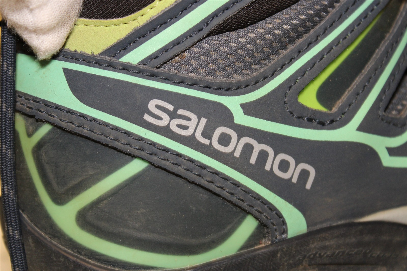 Salomon Womens Size 8.5 40 2/3 Grey Green X Ultra Mid 2 GTX Hiking Boots 371524