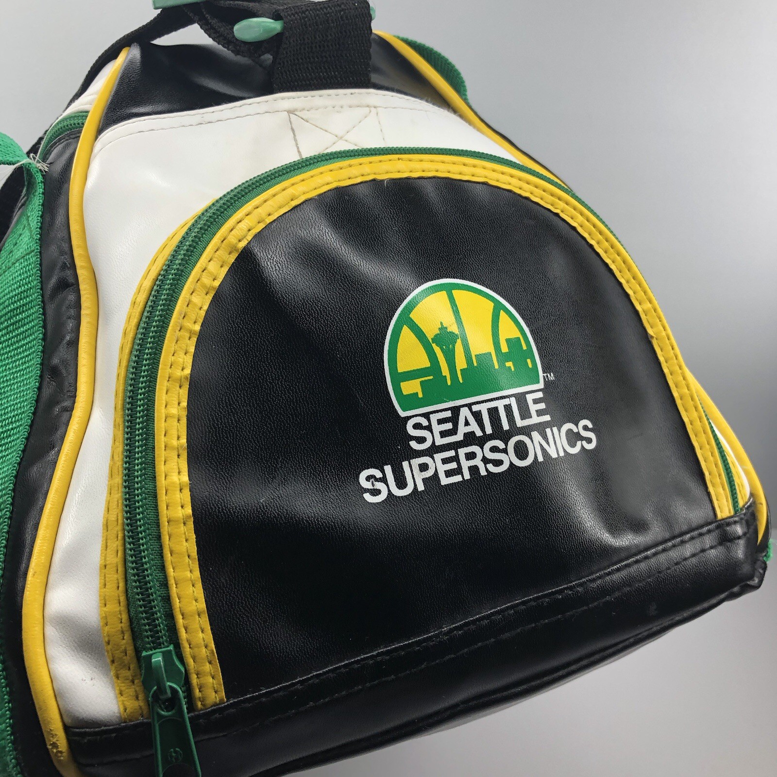 VTG 80s 90s SEATTLE SUPERSONICS Old Logo Player Issue Duffle Bag NBA Basketball
