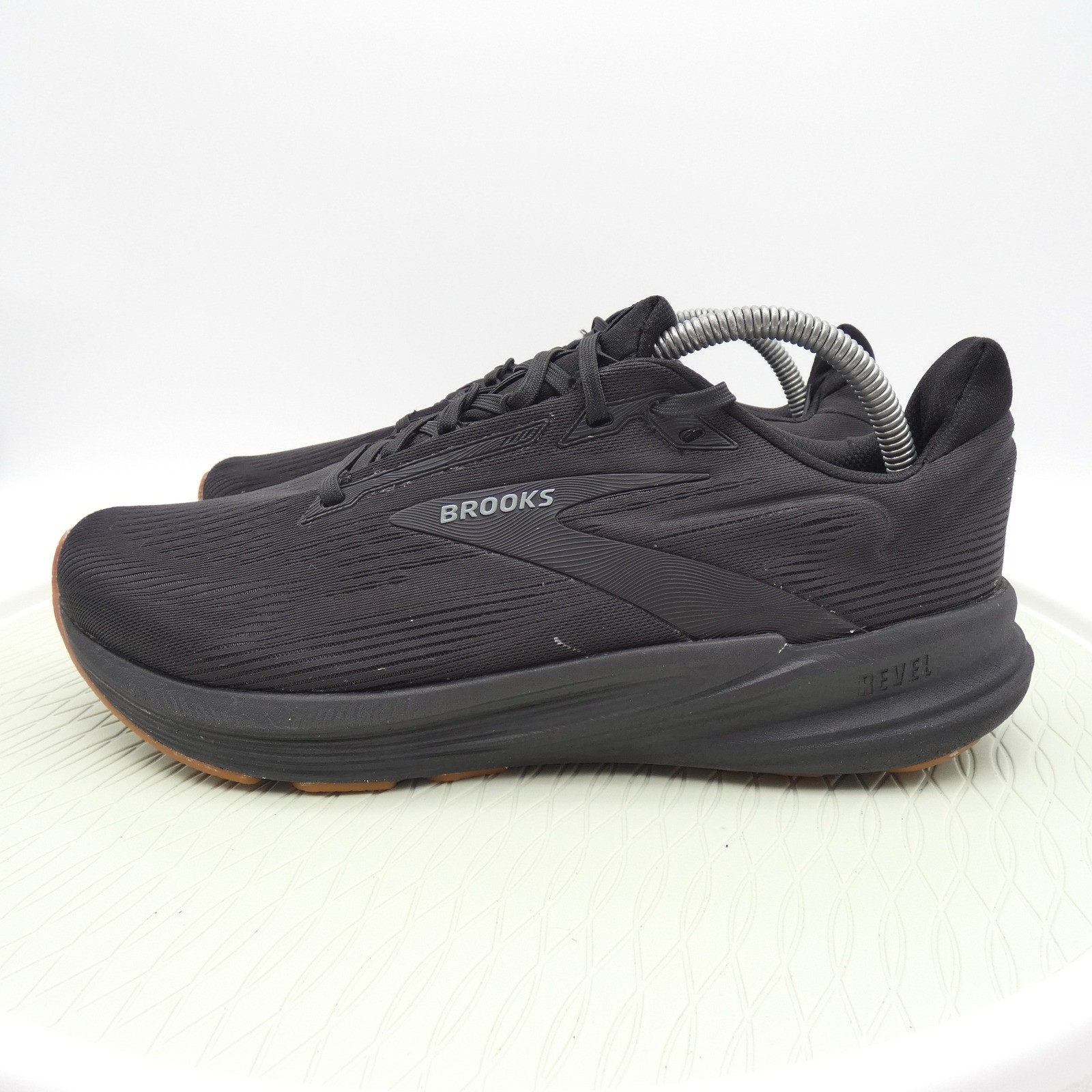 Brooks Revel 6 Mens Running Shoes Black Gum Sole Athletic Sneakers 1103911D058