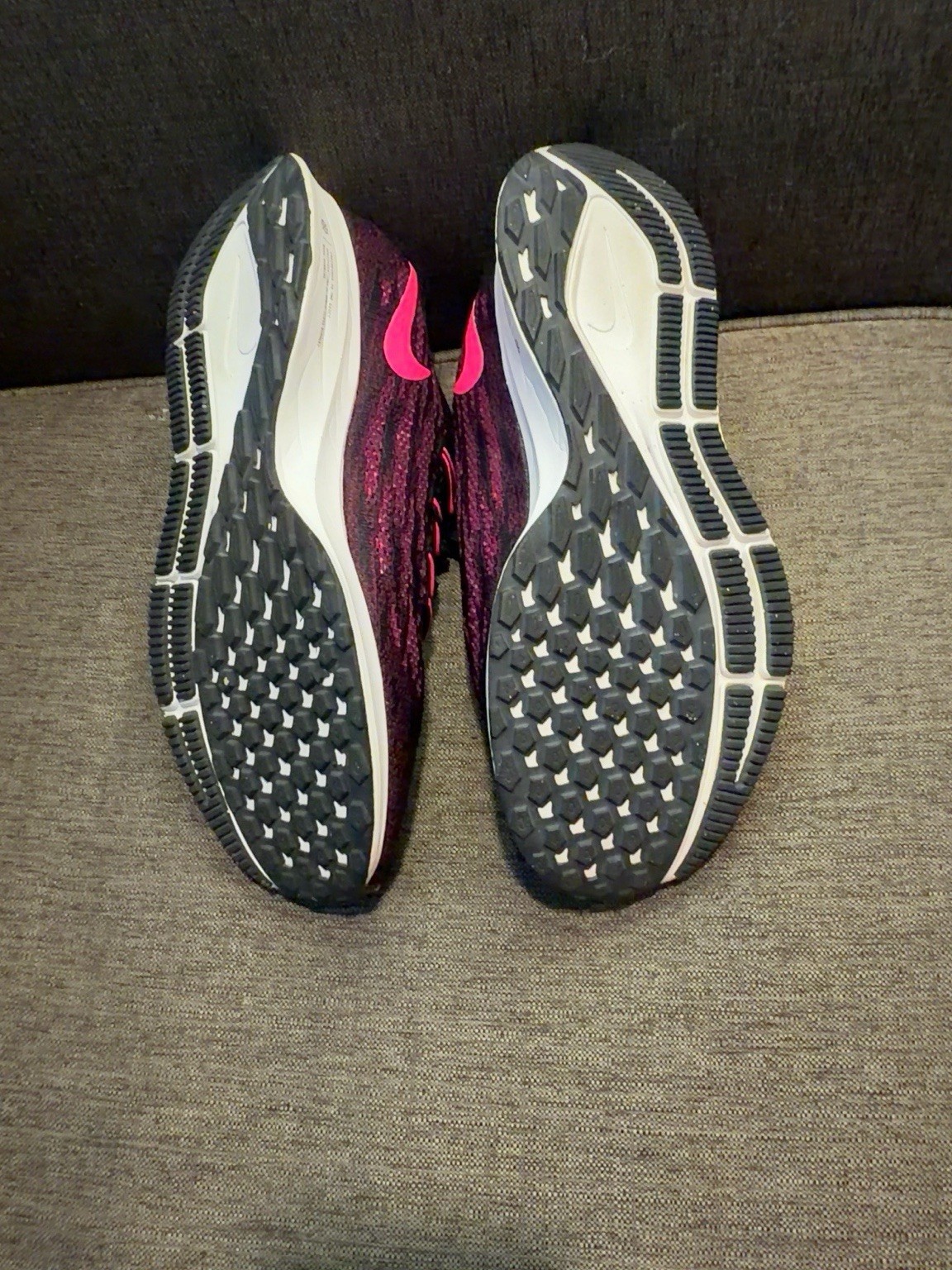 Nike Air Zoom Winflo 8 Women’s Size 8 Pink Black Running Shoes AQ2219-600