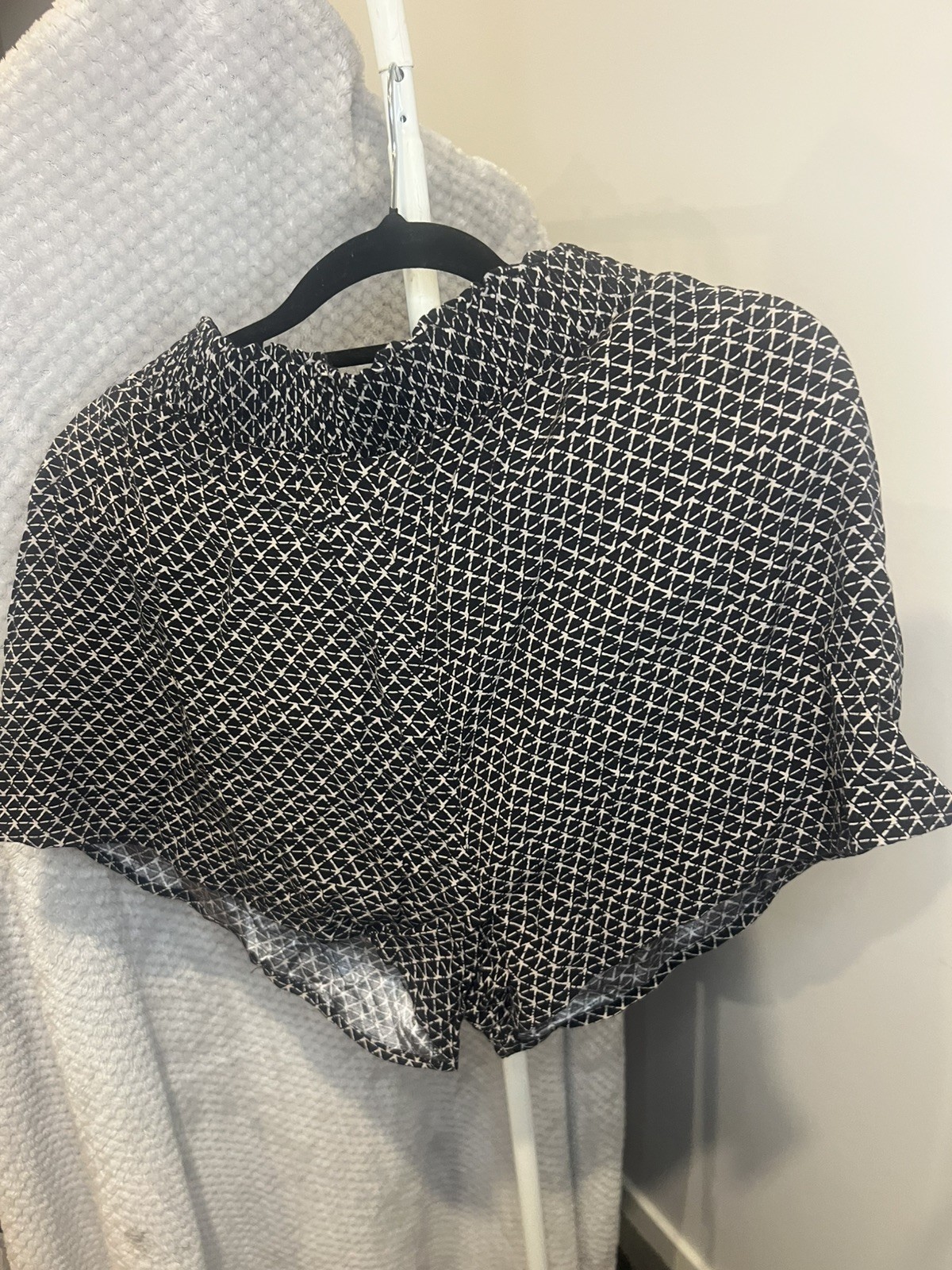 Seed Heritage Black Viscose Geo Print Tie Waist Shorts Size 10