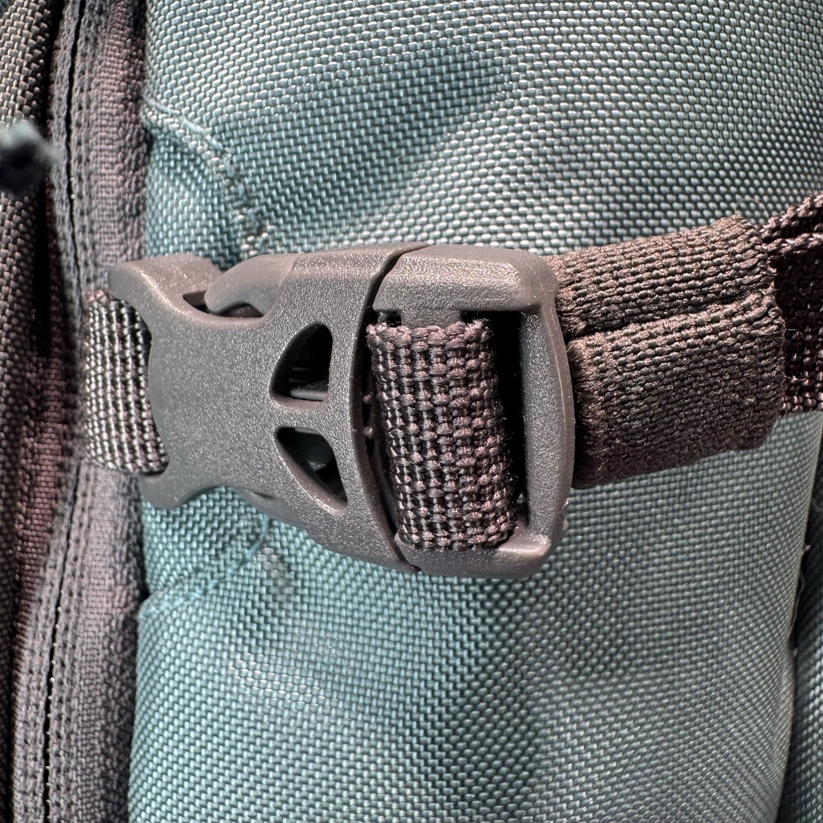 Patagonia Atom Sling 8L – Worn Wear – Used