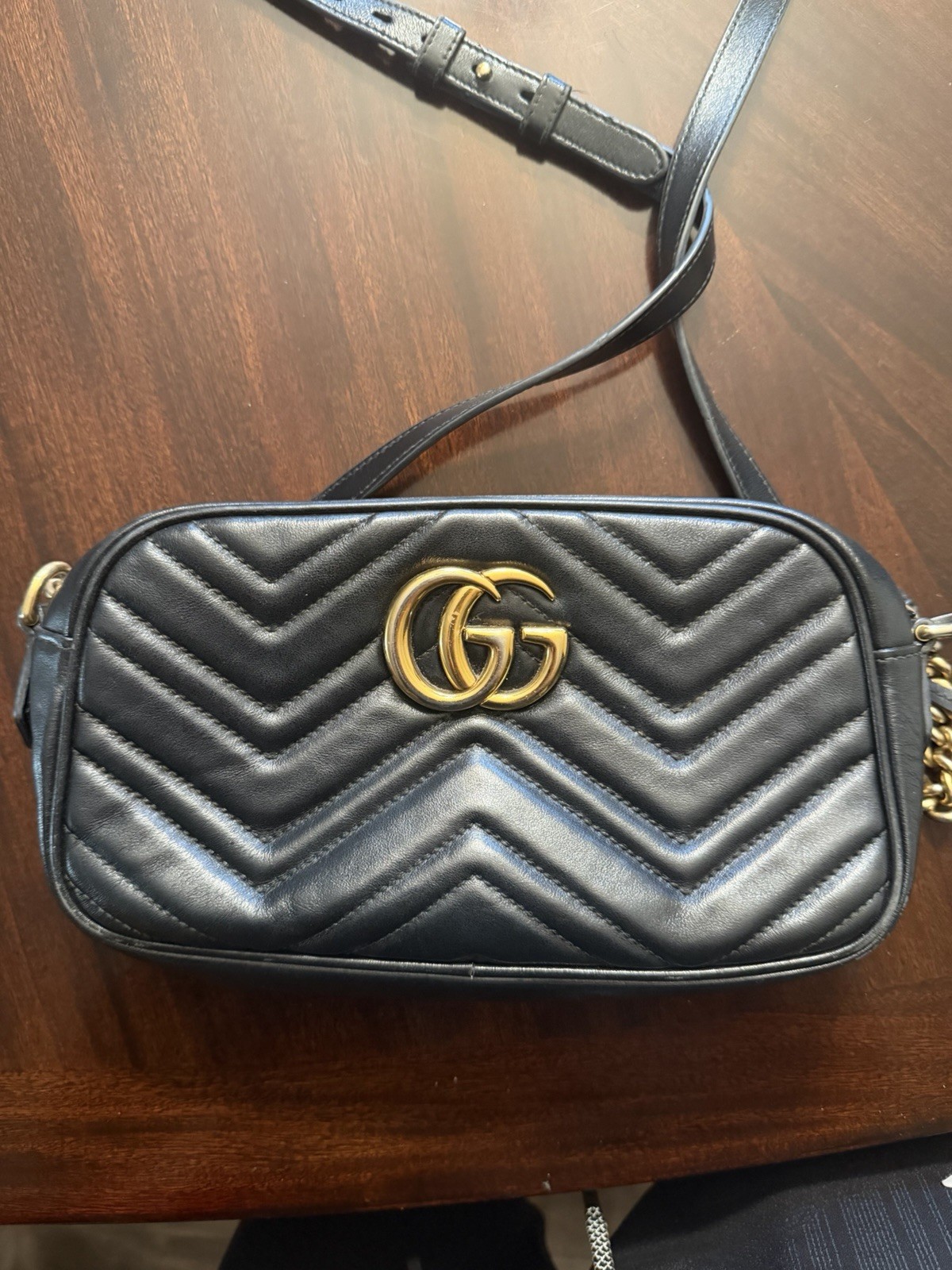 Gucci Marmont Leather Crossbody Bag Medium Excellent condition