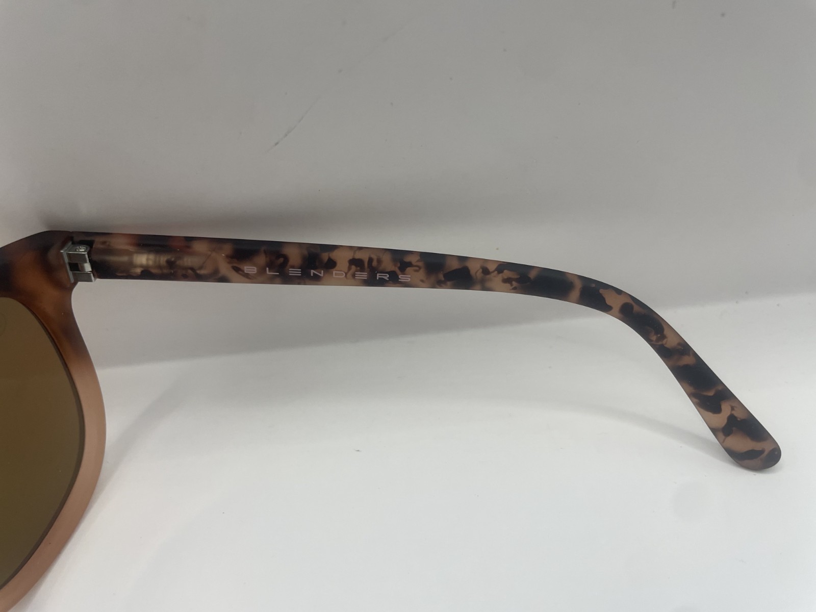 BLENDERS H SERIES HEART RUSH MATTE TORTOISE & PEACH CAT. 3 POLARIZED SUNGLASSES
