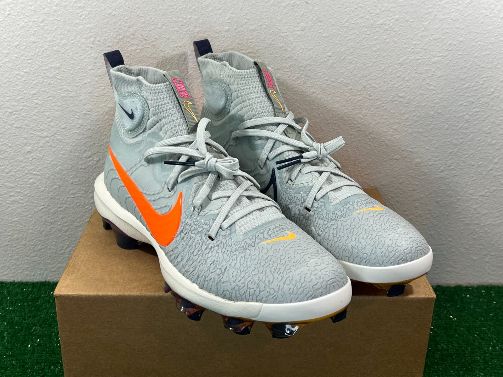 Sz 10 Men – Nike Alpha Huarache NXT MCS NRG Grey Orange Baseball Cleats Plastic