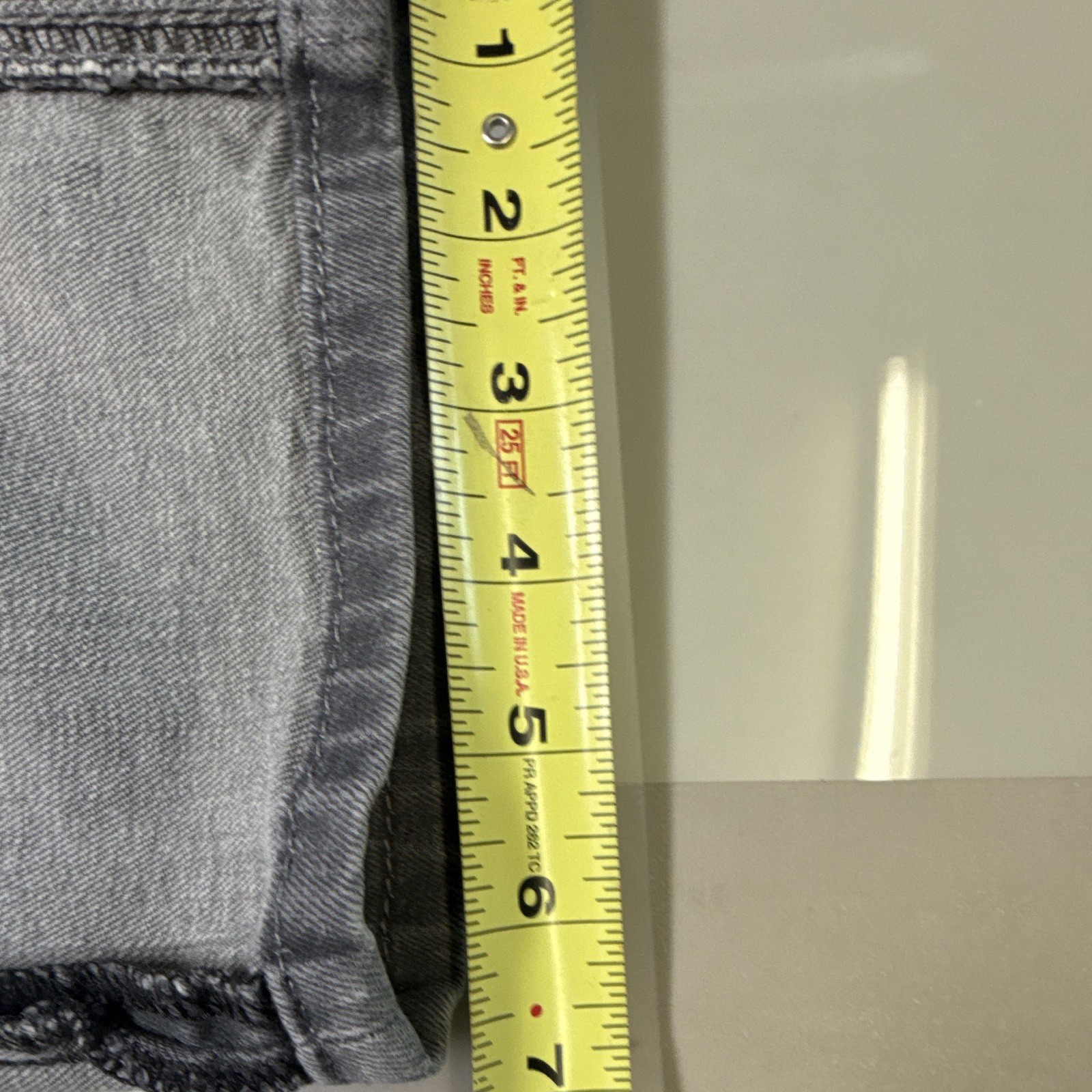 Levi’s Men’s Gray Denim Jeans Athletic Fit Straight Leg Mid Rise Cotton