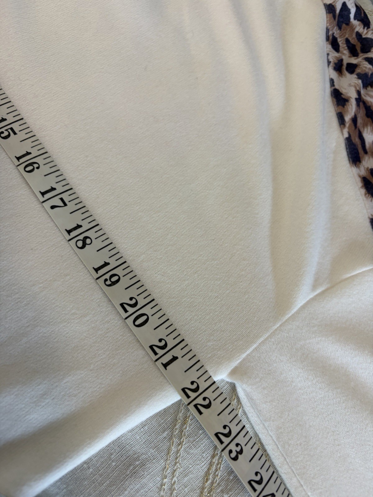 White Knit Long Sleeve Crew Neck Leopard Print Button Accent Top Size Regular