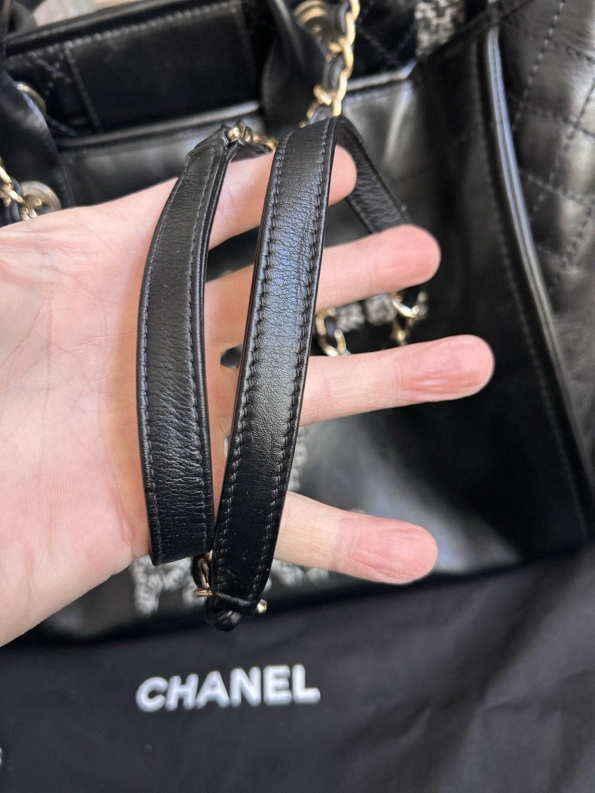 CHANEL Deauville leather & tweed handbag shopping tote – black & white