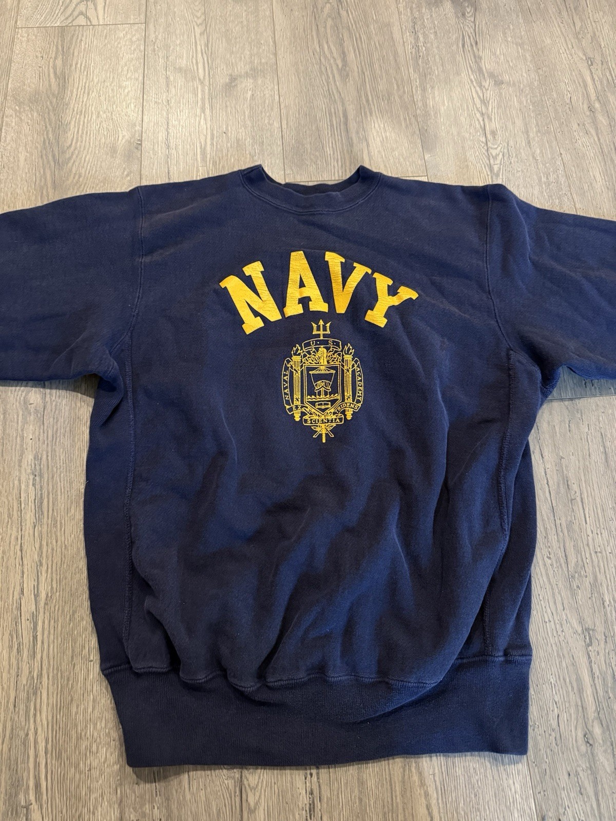 US Naval Academy MV Sports Pro Weave Crewneck Blue Sweatshirt Size Medium M