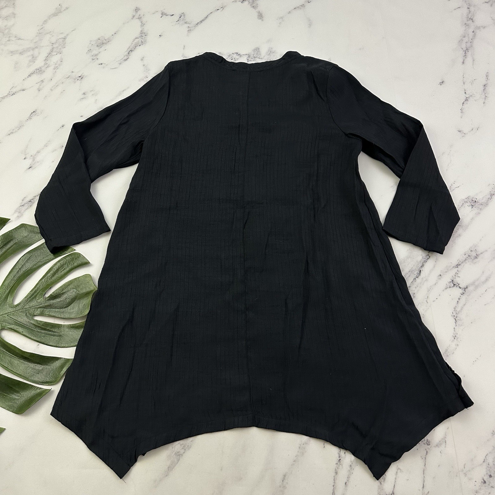Pretty Angel Womens Tunic Top Size M Black Lace Trim Button Front 3/4 Sleeve