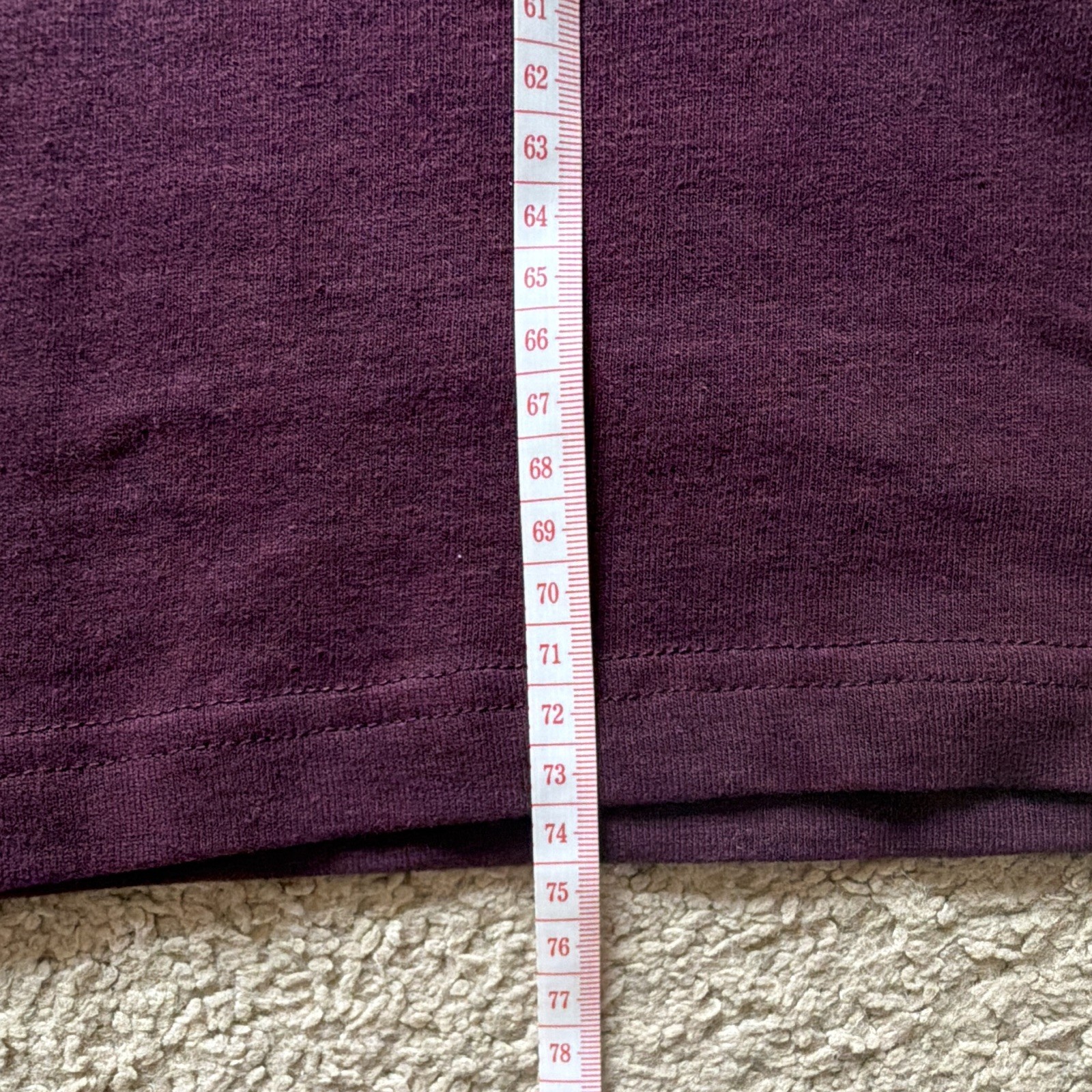Tracksmith MEN – TRACKHOUSE TEE – LONDON × 1 Wine/Red / M / Tops