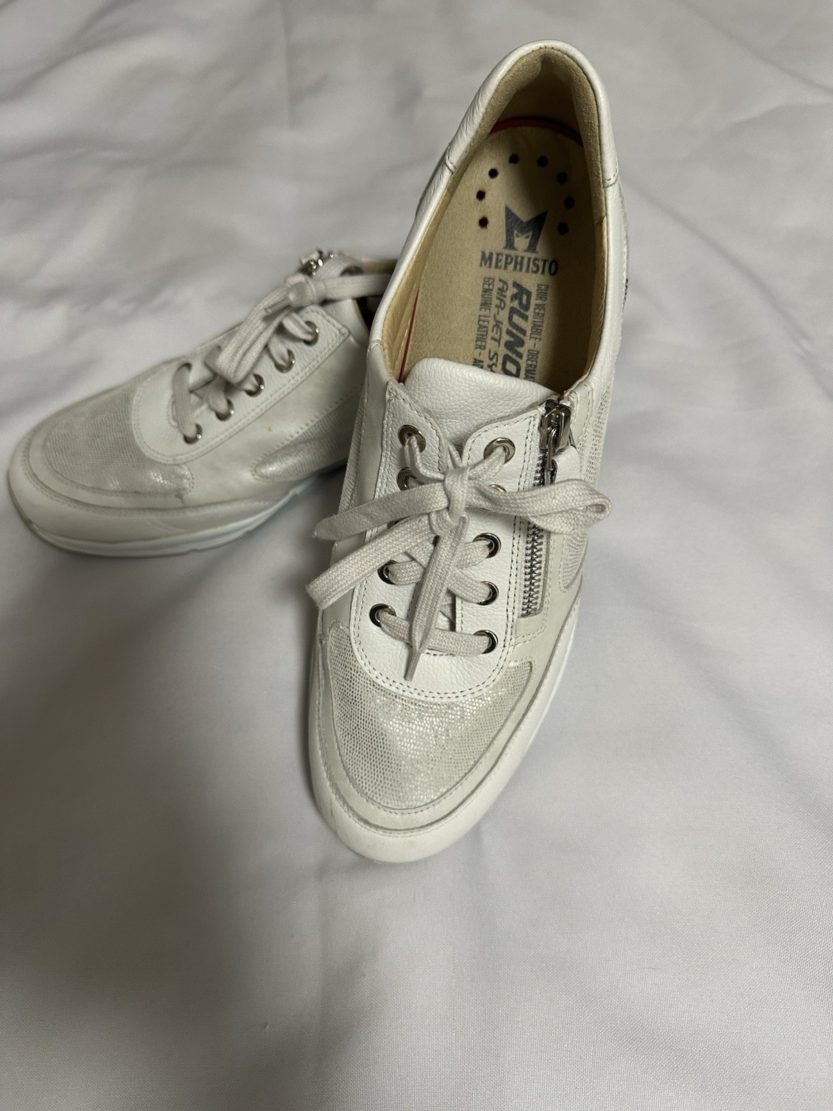 Mephisto Ylona Women’s Sneaker size 9 White Leather Suede Lace Up and zipper