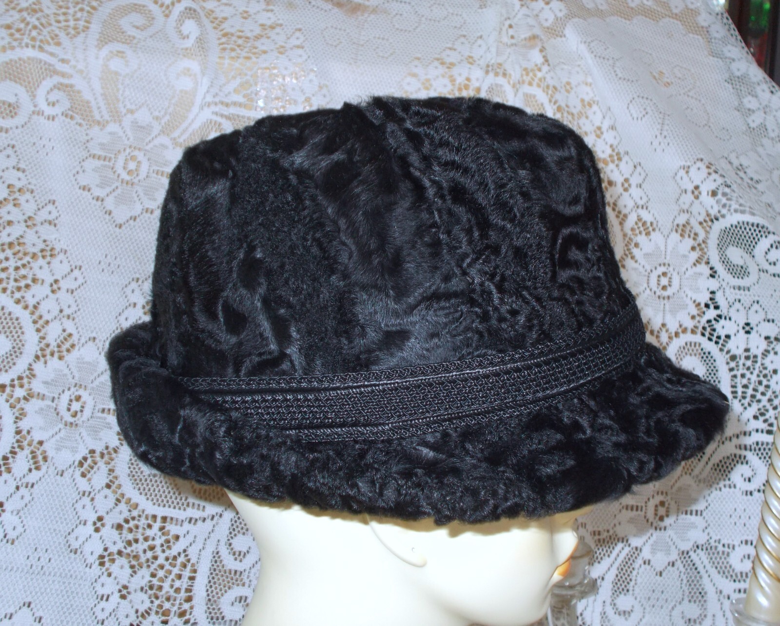 Vtg Regency of New York Black Broadtail Persian Lamb & Leather Fedora Hat 22 3/4